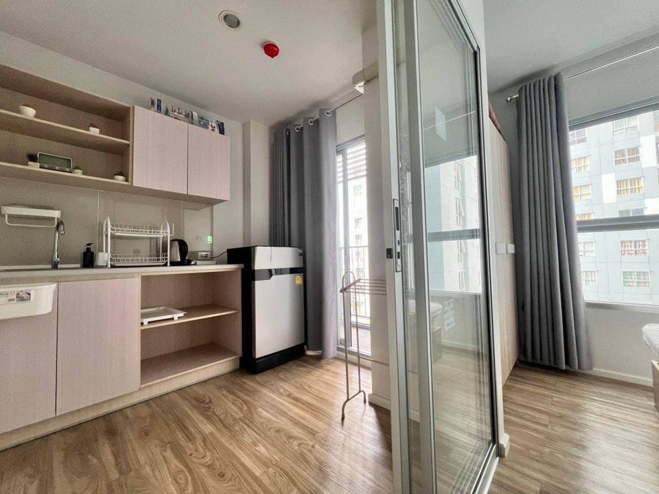 ปล่อยเช่าคอนโด ISSI Condo Suksawat (อิซซี่ คอนโด สุขสวัสดิ์) - Studio 1ห้องน้ำ 1ห้องครัว - ใกล้ บิ๊กซี ซูเปอร์เซ็นเตอร์ บางปะกอก/แม็คโคร สุขสวัสดิ์ - ขนาดห้อง 26 ตรม. ชั้น 8 วิวสระว่ายน้ำ