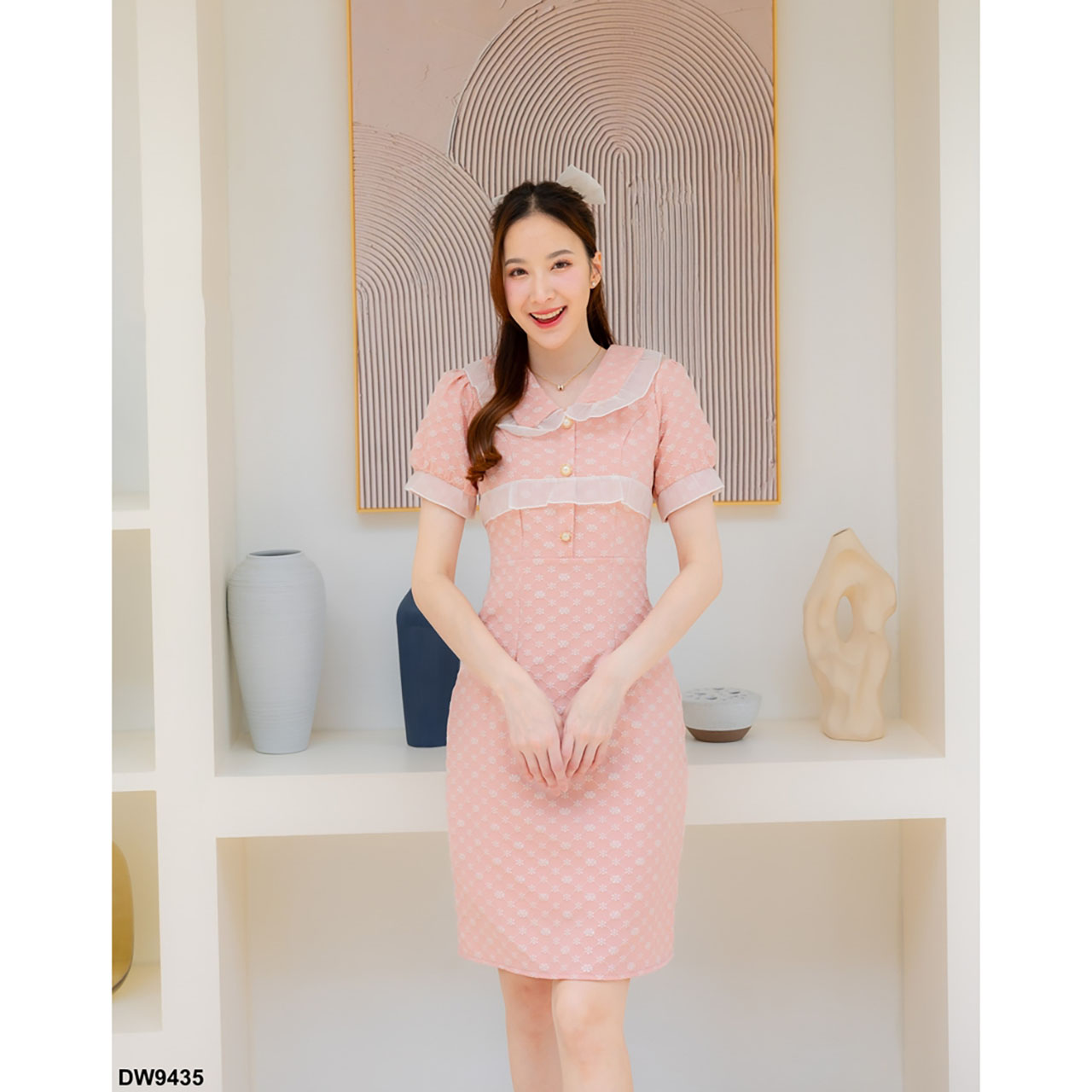 kudapy เดรสสั้นสีชมพู/สีขาว/สีน้ำตาล แจ็คการ์ดคอบัว ใส่เที่ยวสวยดูดี