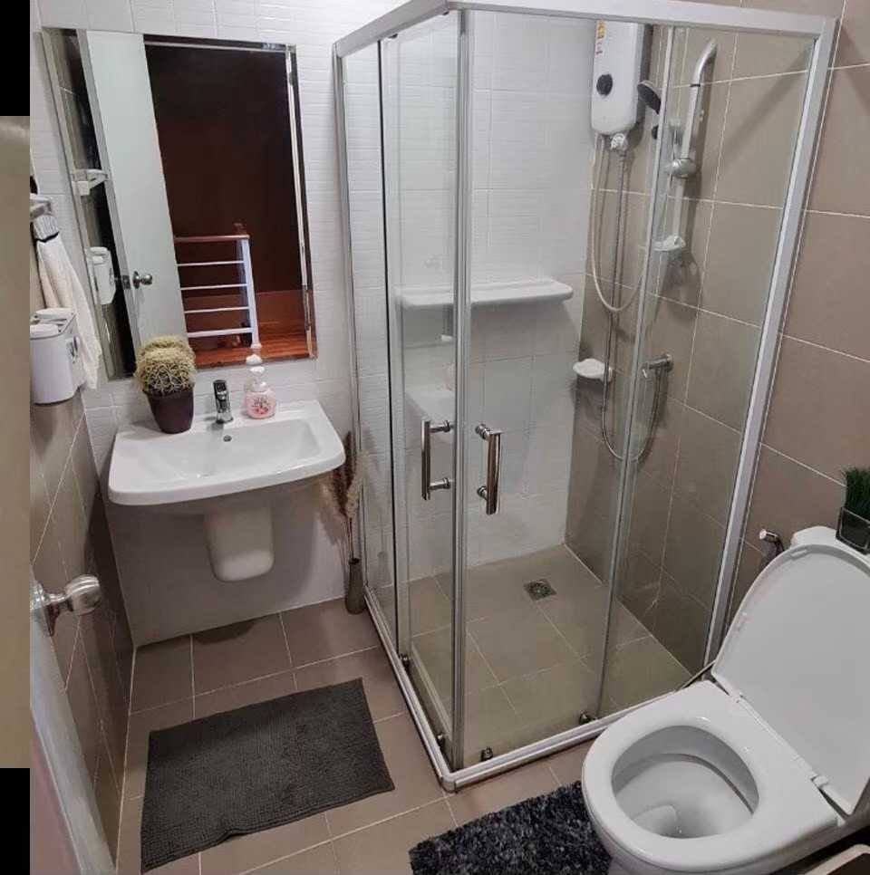 ให้เช่าเช่าบ้านทาวน์โฮม (The Connect ) เดอะคอนเนค รามอินทรา-มีนบุรี 2 ราคาเช่า 26,000 บาท/เดือน (สัญญารายปี) 17.80 ตรว. พื้นที่ใช้สอย 52 ตรม. 3 ห้องนอน 2 ห้องน้ำ 2 ที่จอดรถ