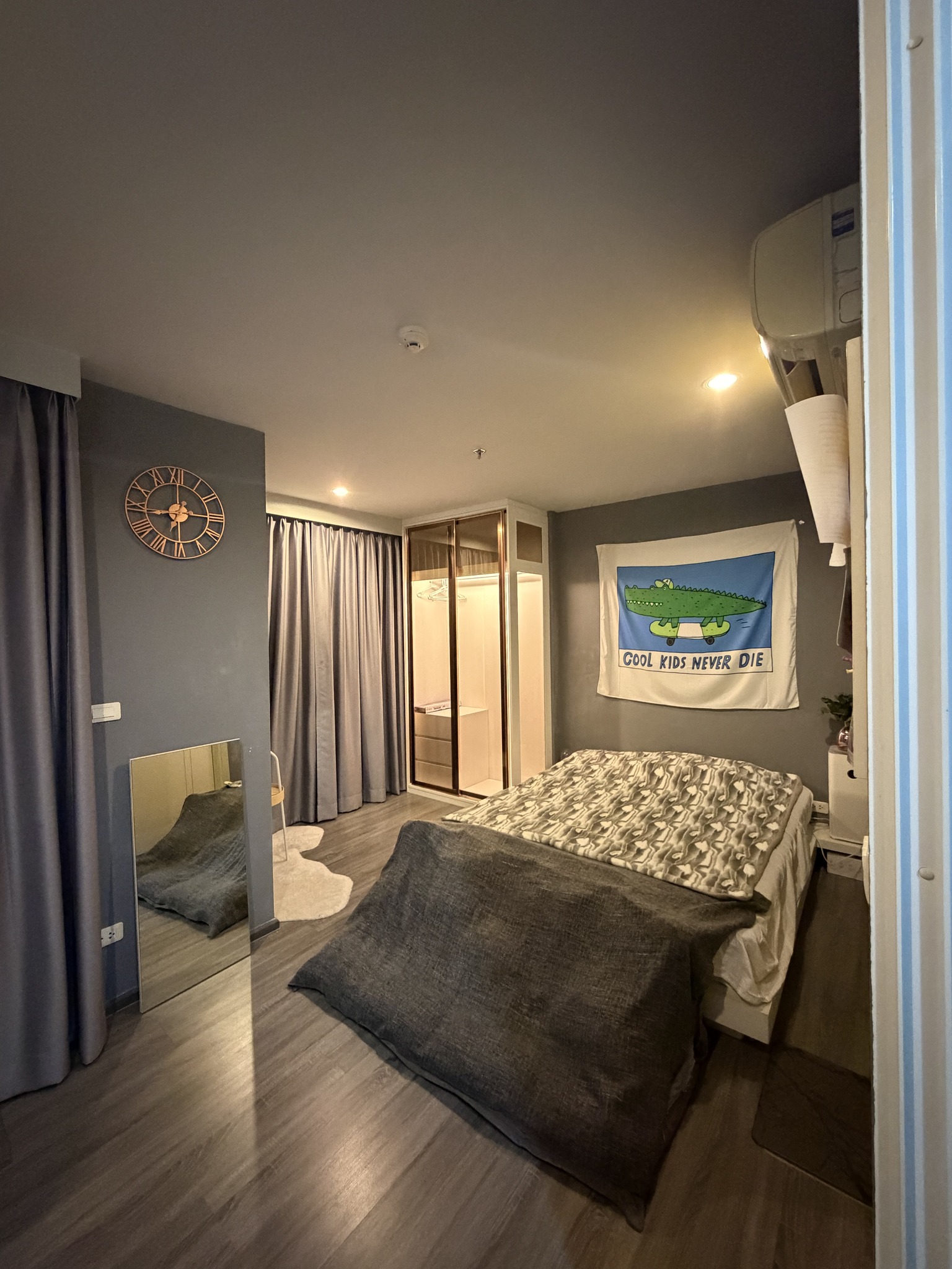 ให้เช่าคอนโด The Base Rama 9 - Ramkhamhaeng (เดอะ เบส พระราม 9 - รามคำแหง) 1ห้องนอน / 1ห้องน้ำ ขนาด 26 ตรม. ชั้น 22 ค่าเช่า 9,500 ต่อเดือน รถไฟฟ้า ARL รามคำแหง