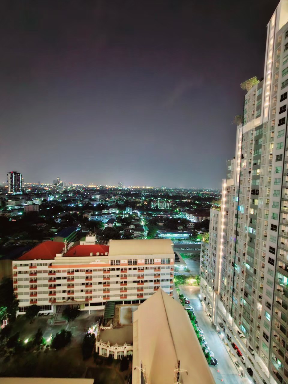 ให้เช่าคอนโด (อัลติจูด ยูนิคอร์น สาทร-ท่าพระ) High Rise โซนพื้นที่ BTS ตลาดพลู ห้องแบบ 1ห้องนอน 1ห้องน้ำ ขนาดห้อง 25 ตรม. ชั้น 18