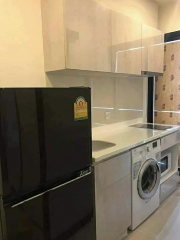 ปล่อยเช่าคอนโด Life Asoke (ไลฟ์ อโศก) - 1ห้องนอน 1ห้องน้ำ 1ห้องนั่งเล่น 1ห้องครัว - ใกล้ MRT เพชรบุรี ARL มักกะสัน - ขนาดห้อง 30 ตรม. ชั้น 12A