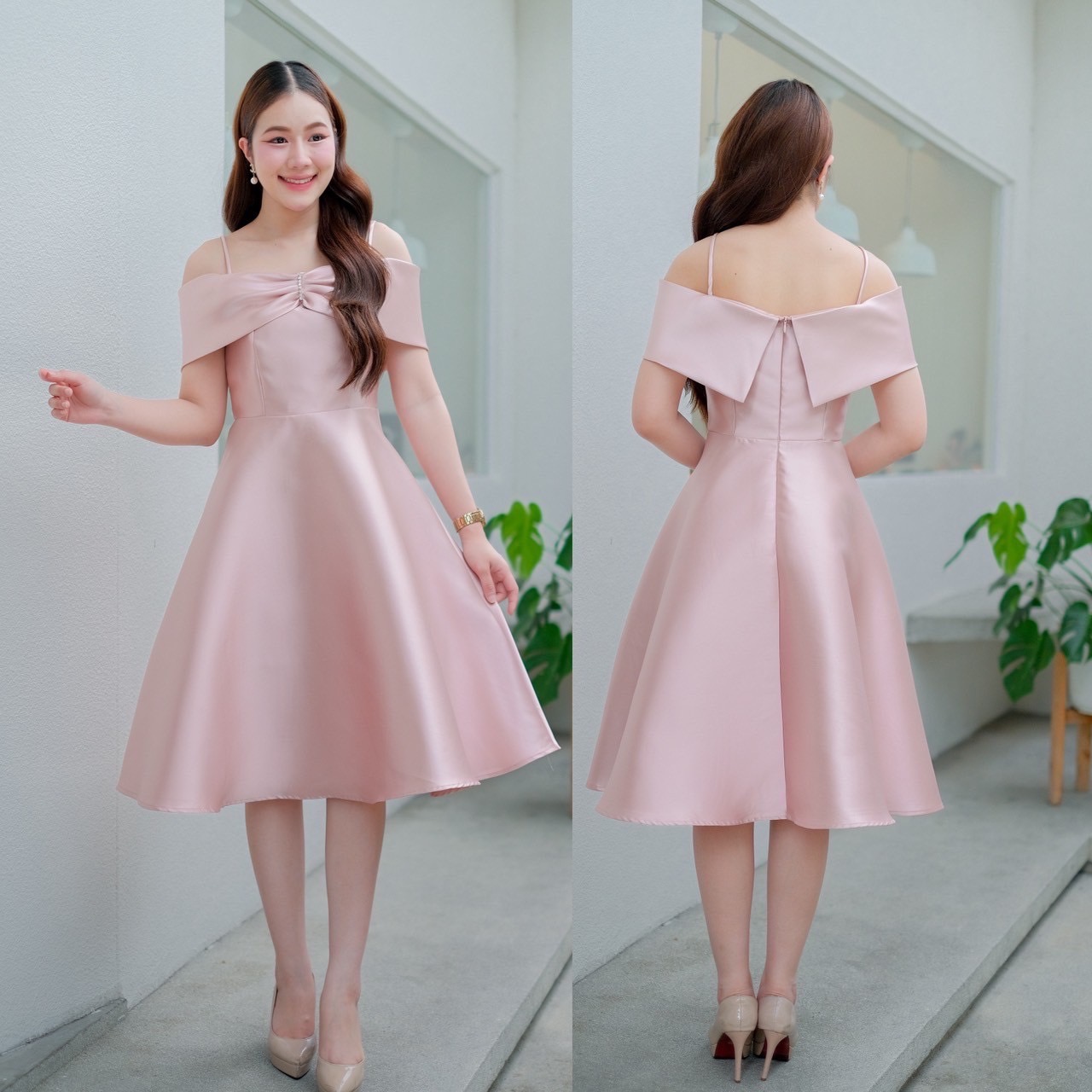 kudapy เดรสสั้น สายเดี่ยวเปิดบ่า แต่งจีบโบว์ประดับอัญมณีเม็ดโต ซิบหลัง