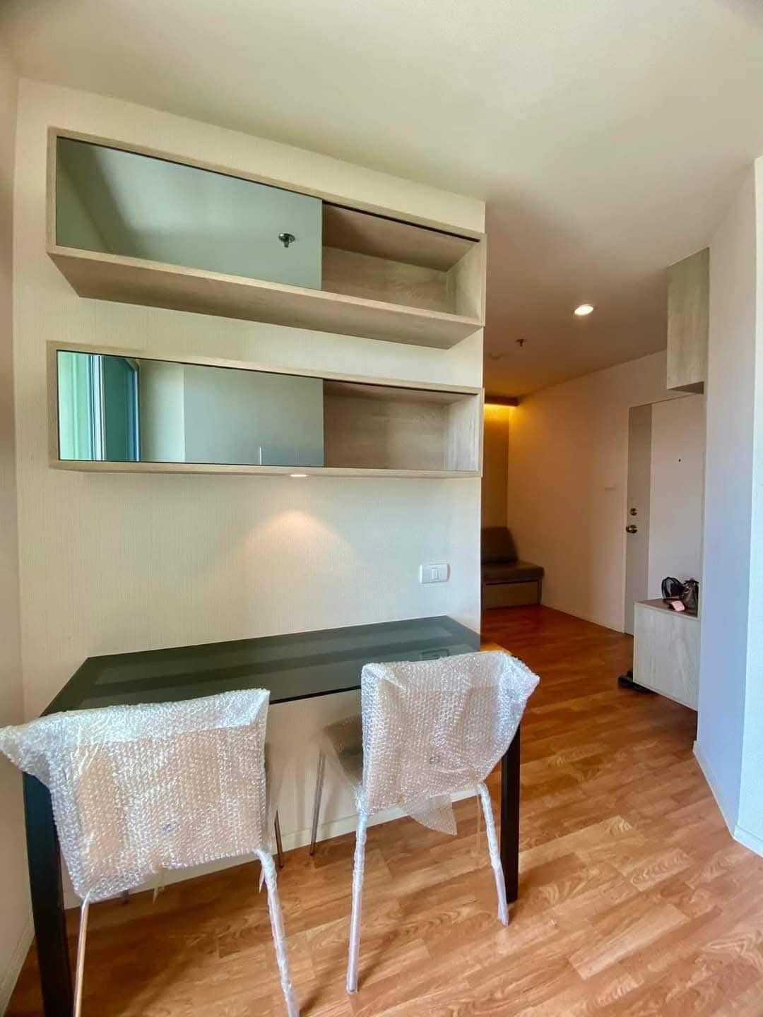 ปล่อยเช่า Lumpini Park Phetkasem 98 : ลุมพินี พาร์ค เพชรเกษม 98 - โซนพื้นที่ MRT หลักสอง 1ห้องนอน 1ห้องน้ำ - ขนาดห้อง 26 ตรม. ชั้น 11 ตึก B - ให้เช่า 8,000 ต่อเดือน