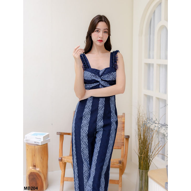 kudapy จั้มสูทลูกไม้ทูโทน สไตล์คาดอก อัดผ้าลาย งานเนี้ยบ เหมาะกับลุคสาวมั่นสุดๆ