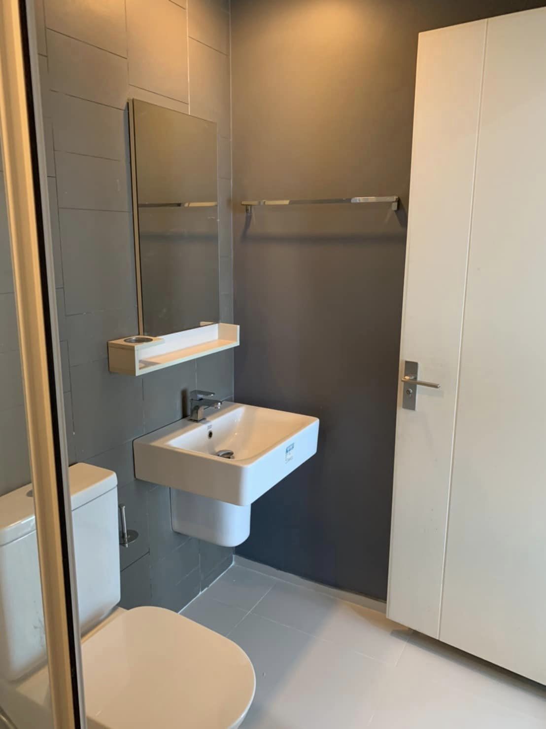 ให้เช่าคอนโด The Key Wutthakat (เดอะ คีย์ วุฒากาศ) - ตกแต่งเฟอร์ครบทาสีใหม่มีเครื่องซักผ้า - การเดินทาง: ใกล้ รถไฟฟ้า BTS วุฒากาศ