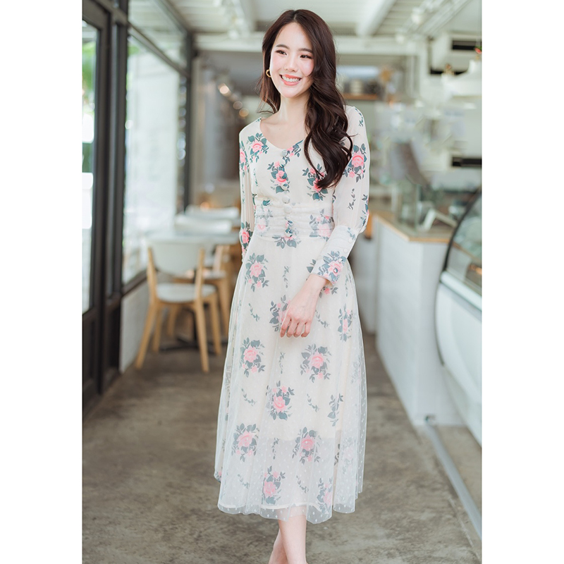 kudapy เดรสสั้นสีครีม ลายดอกต่อมุ้ง