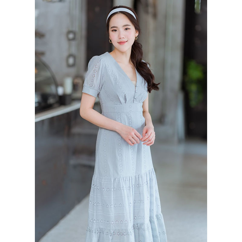 kudapy เดรสยาวคอวีแขนสั้นสีชมพู,สีเทา คอวีลายดอกจุดแต่งประโปรงชั้นลาย