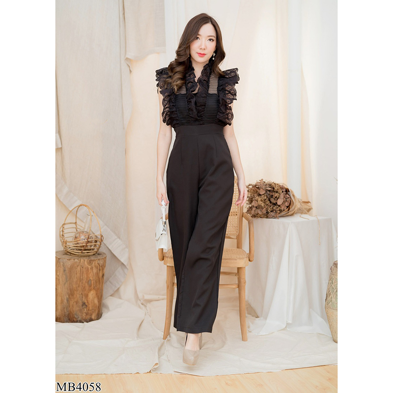 kudapy จั้มสูทสีดำ/สีชมพู/สีขาว เสื้อลูกไม้คอวีแขนกุดแต่งระบายขายาว