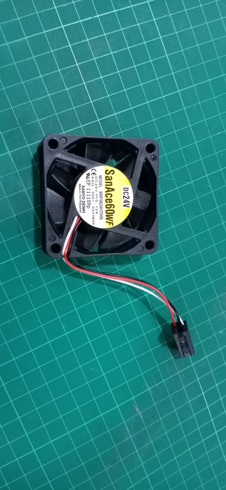 FANUC A90L-0001-0423#50 SANYO 9WF0624H7D05 FNA MOTOR