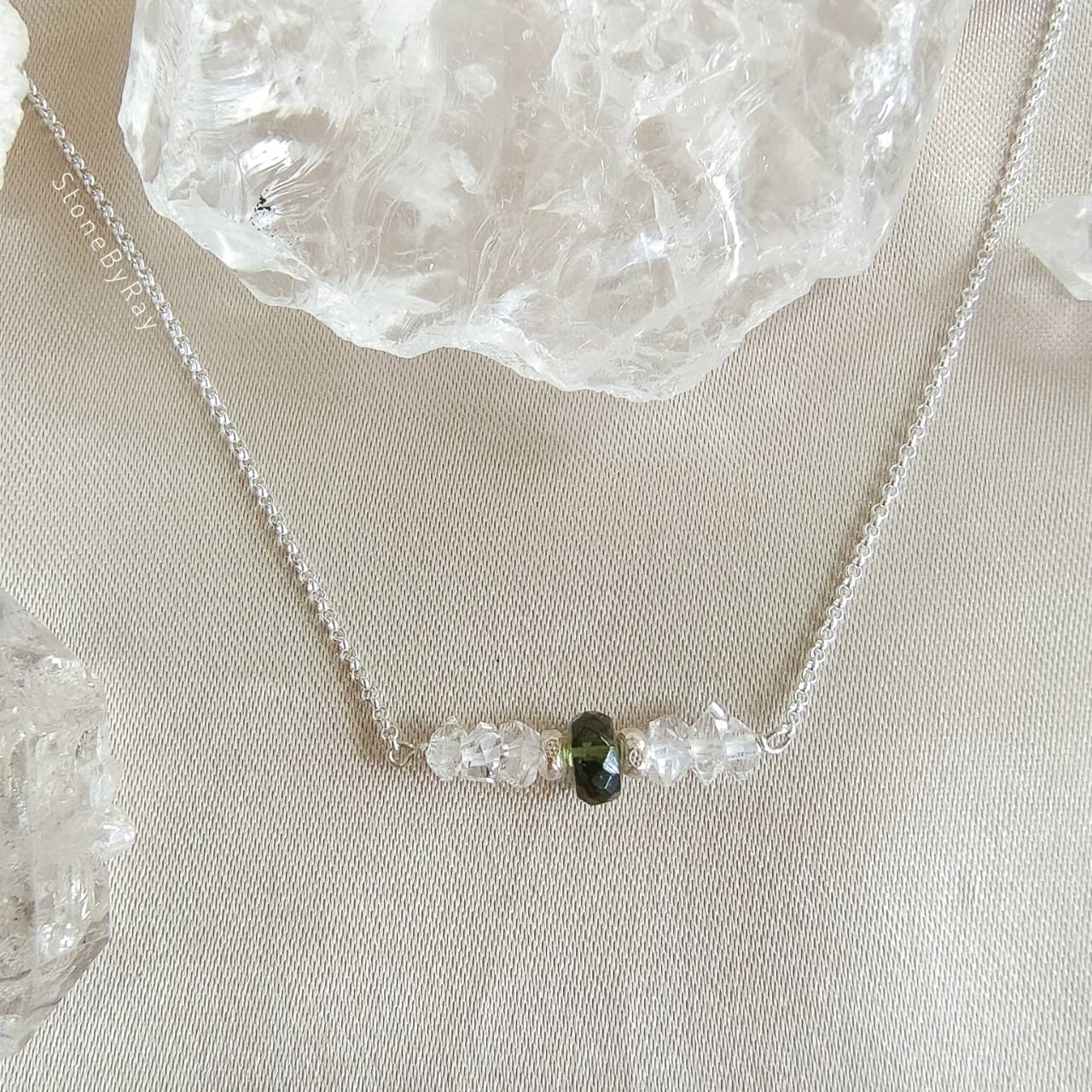 สร้อยคอเงินจี้สะเก็ดดาวโมดาไวต์กับเฮอร์คิเมอร์ไดม่อน Moldavite+Herkimer Diamond