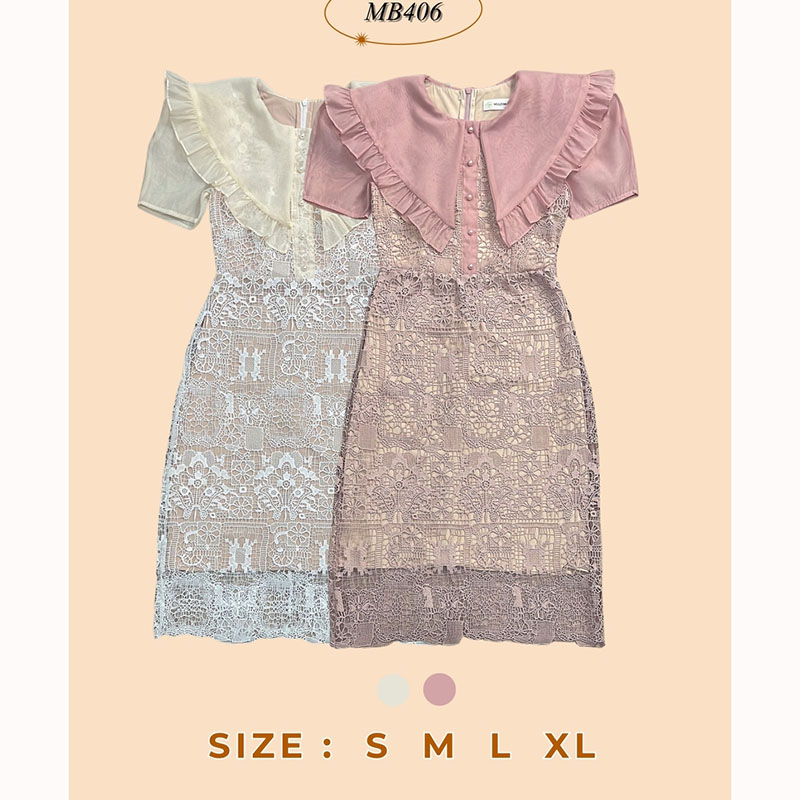 kudapy เดรสสั้นสีชมพู/สีขาว ทรงเข้ารูป ผ้าถักลายดอกคอปกบัว มีซับใน แต่งซิปด้านหลัง