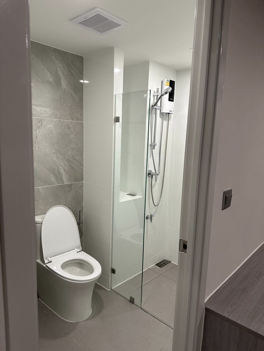 ปล่อยเช่าคอนโด Modiz Rhyme Ramkhamhaeng (โมดิซ ไรห์ม รามคำแหง) - Duplex2ขั้นน่าอยู่มาก เฟอร์เครื่องใช้ไฟฟ้าครบครั้น - การเดินทาง: เพียง 80 ม. MRT รามคำแหง