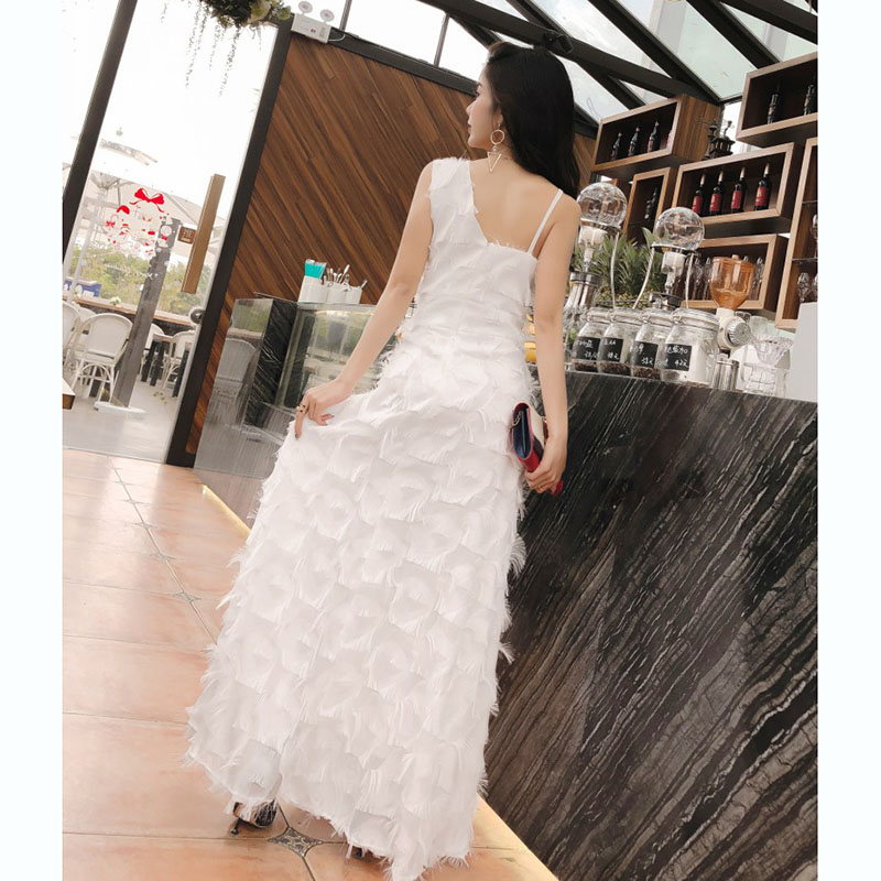kudapy เดรสยาวสีขาว ผ้าขนฟูเนื้อผ้าใส่สบาย ออกงาน สวยดูดี