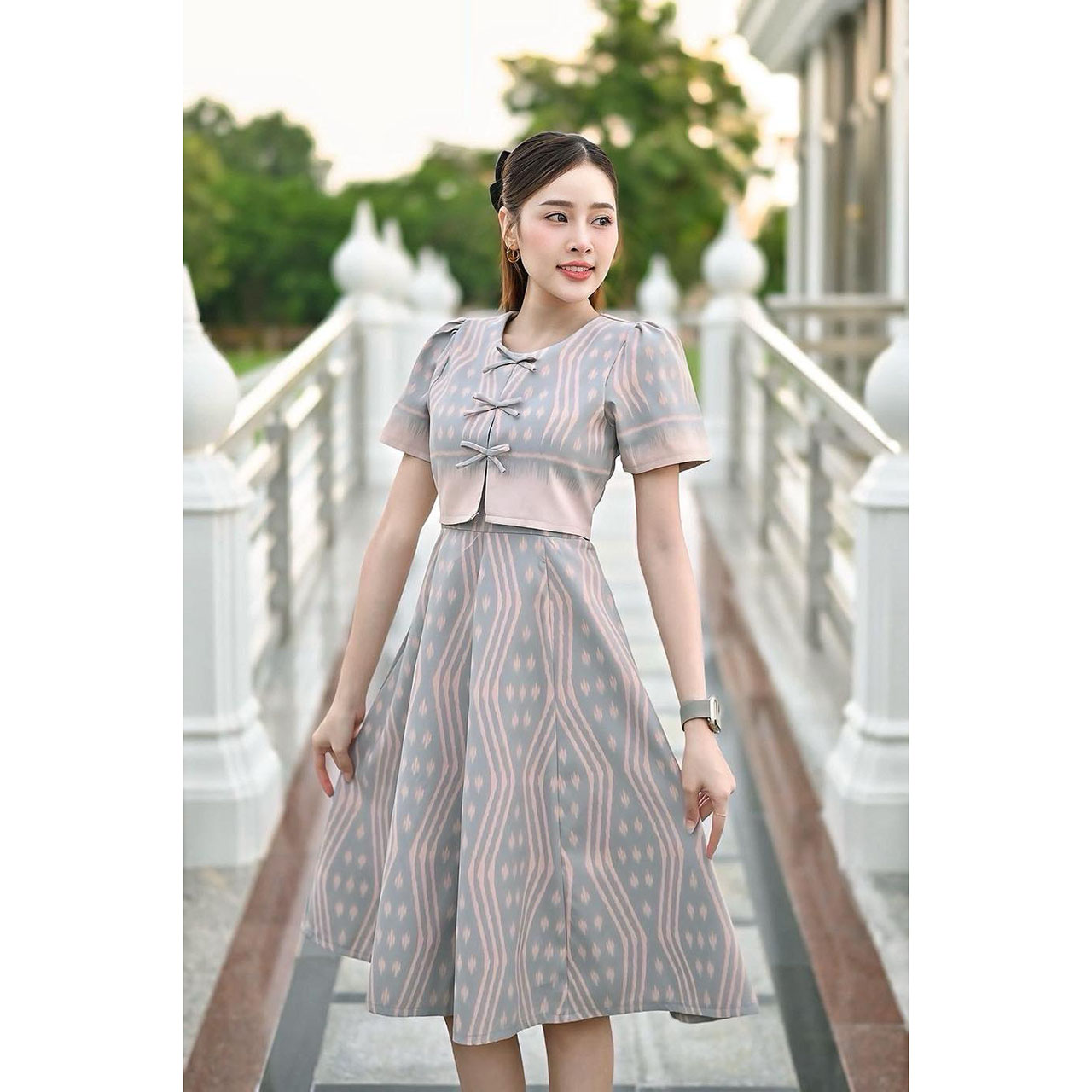 kudapy เดรสสั้นสีชมพูโอรส/สีฟ้าคราม เดรสผ้าไทย แขนสั้น ดีทิวโด่นเด่น ใส่ออกงานสวยดูดี