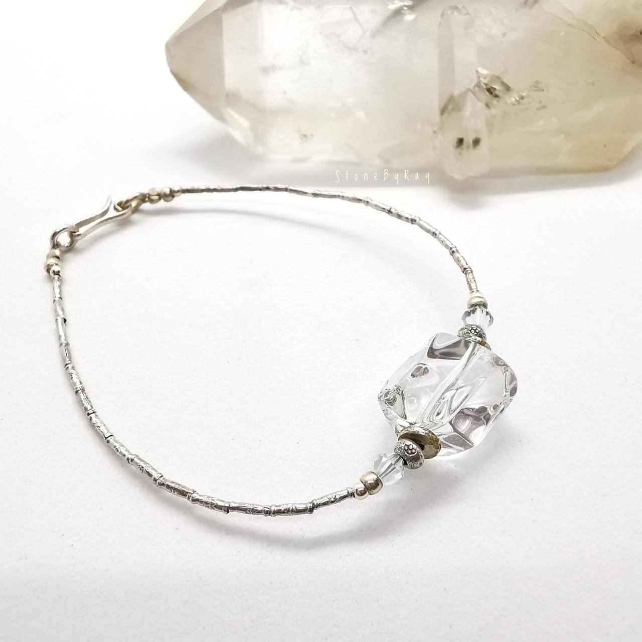 สร้อยข้อมือเงินหินคริสตัลควอตซ์ Crystal Quartz