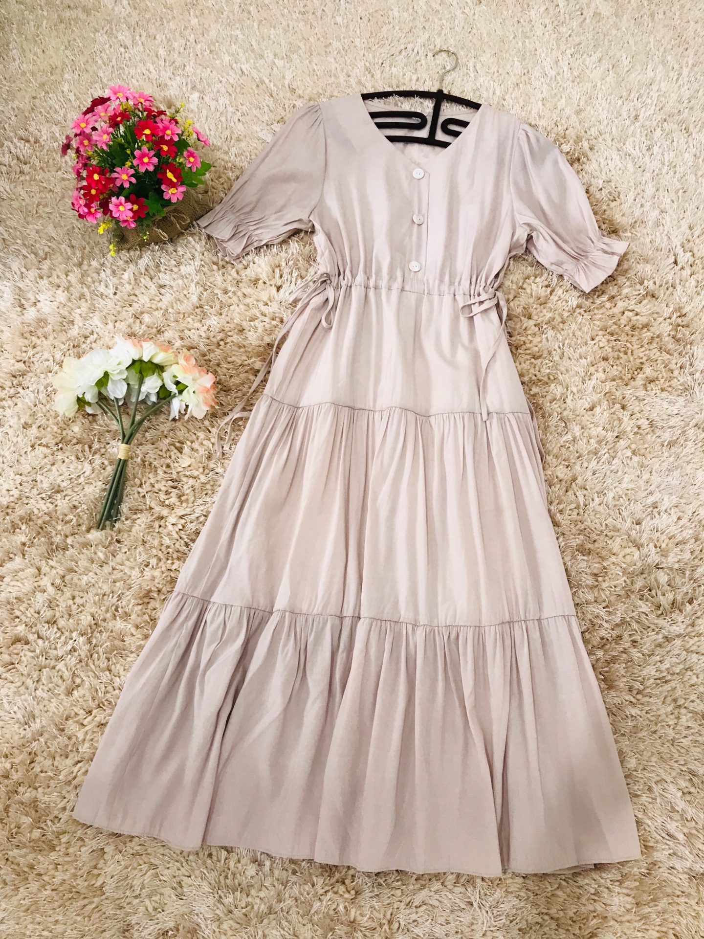 ชุดเดรสยาวสีชมพูนู้ด ผ้าเงาสวย ผ้าโพลีเอสเตอร์ผสม