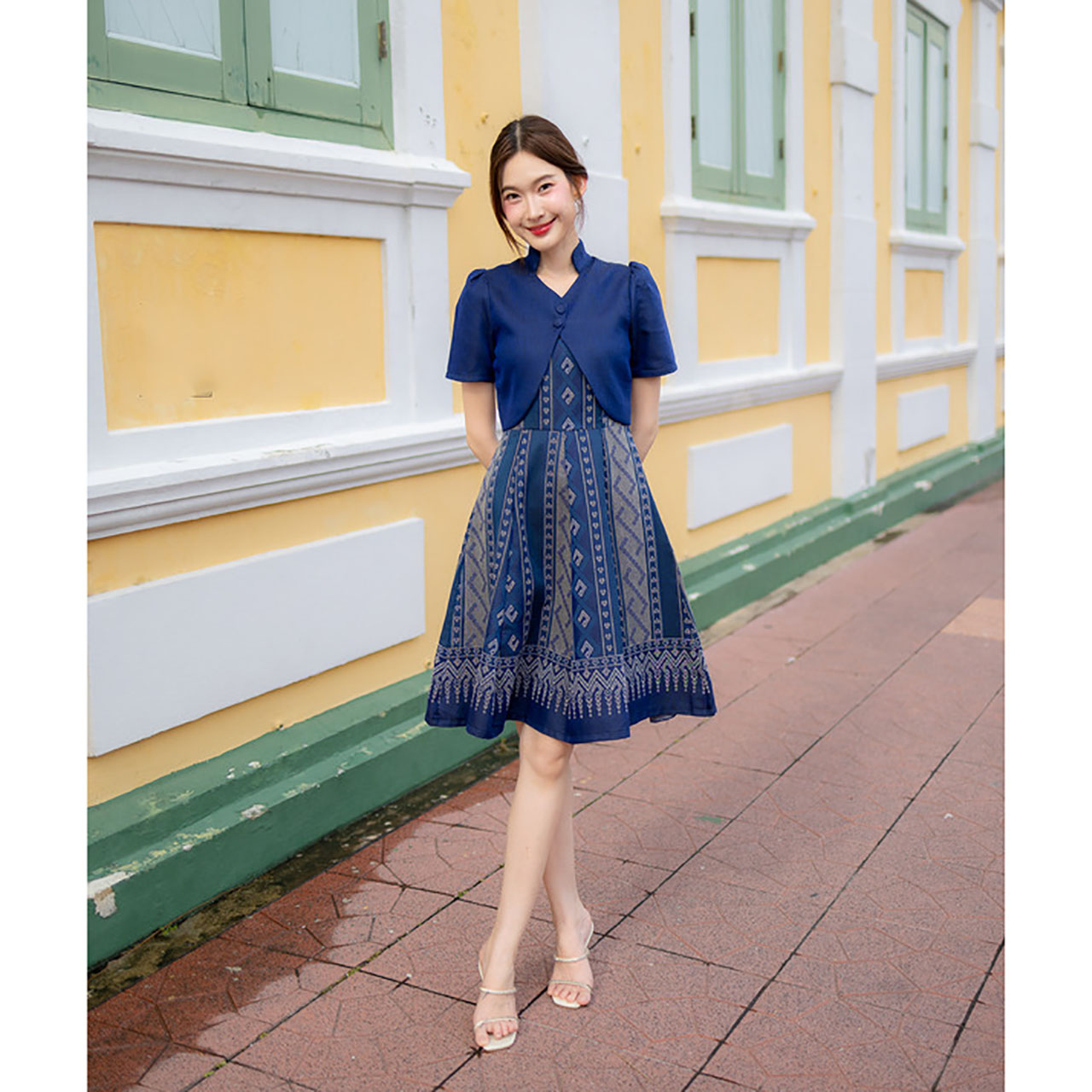 kudapy เดรสสั้นสีกรม/สีเหลือง เสื้อกั๊กคลุมกระดุม2เม็ดอัดกาว