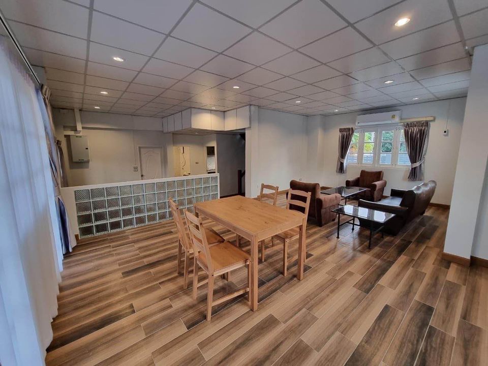 ปล่อยเช่าบ้านเดี่ยว มณีรินทร์ รัตนาธิเบศร์ ไทรม้า - 3ห้องนอน 3ห้องน้ำ (ไม่รวมห้องแม่บ้านและห้องน้ำต่างหาก) - ห้องรับแขก 1 ห้องใหญ่ 2ห้องเล็ก ห้องครัวพร้อมใช้งาน - ใกล้ MRT ไทรม้า