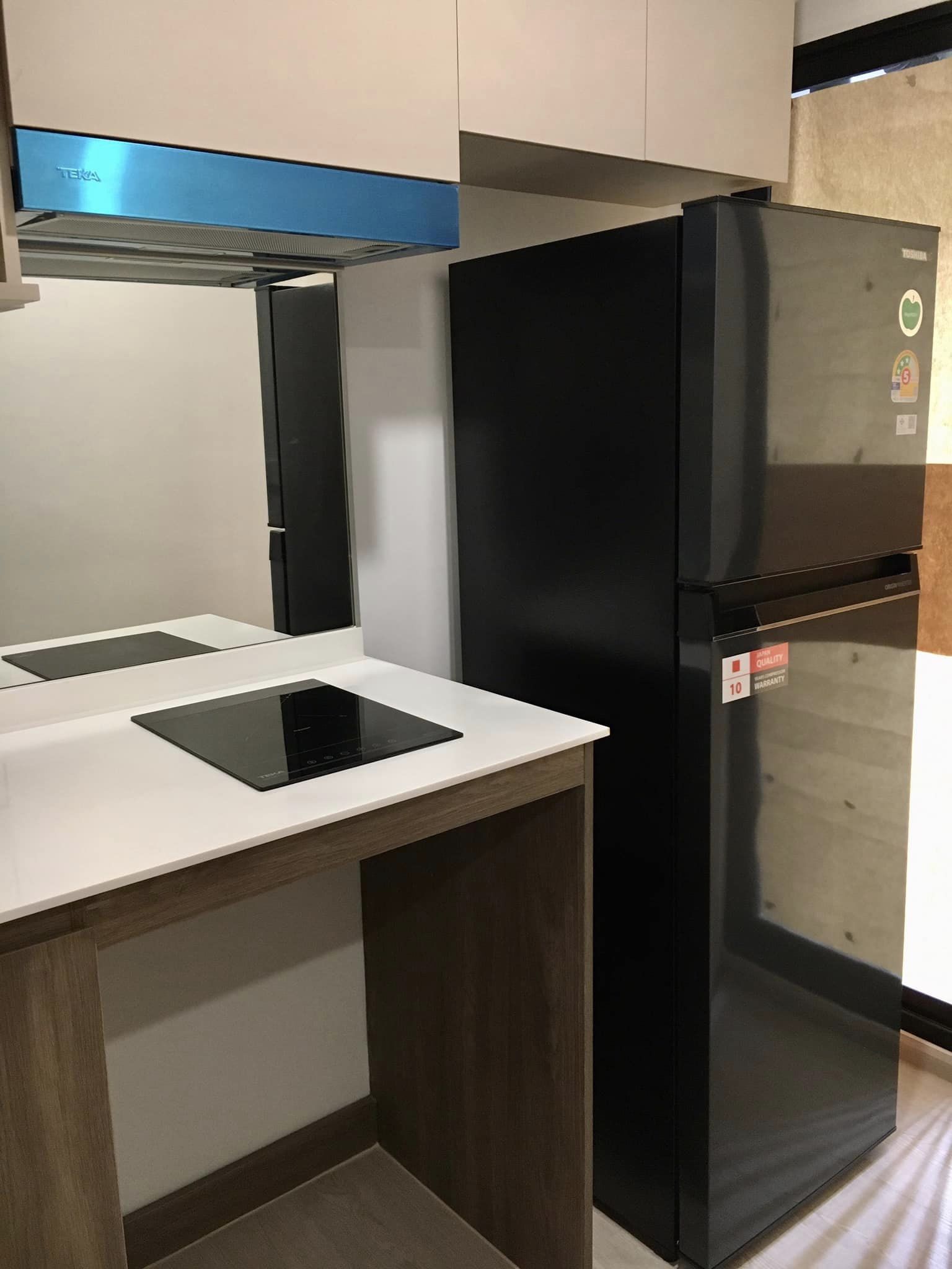 สนใจชมห้องติดต่อได้เลย Line ID: Smile-easy ปล่อยเช่าคอนโด Nue Core Khu Khot Station (นิว คอร์ คูคต สเตชัน) - 1ห้องนอน 1ห้องน้ำ 1ห้องนั่งเล่น - ใกล้ BTS คูคต - ขนาดห้อง 23 ตรม. ชั้น 2 ตึก F