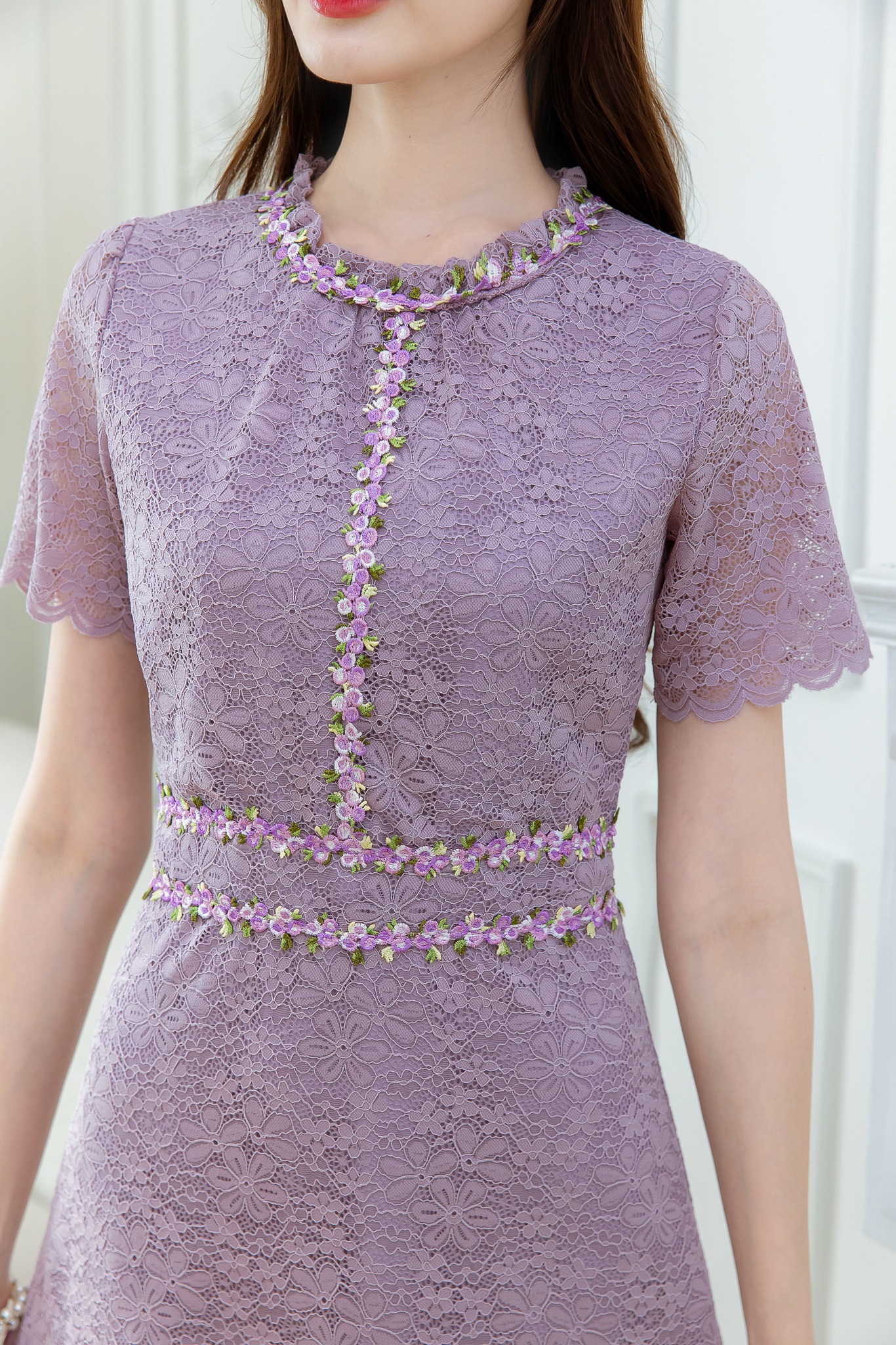 kudapy เดรสลูกไม้โทนสีหวานพาสเทล ลูกไม้เนื้อนิ่มทิ้งตัวใส่สบาย ลายสวย มีดีเทลแต่งลูกไม้ปักเส้น