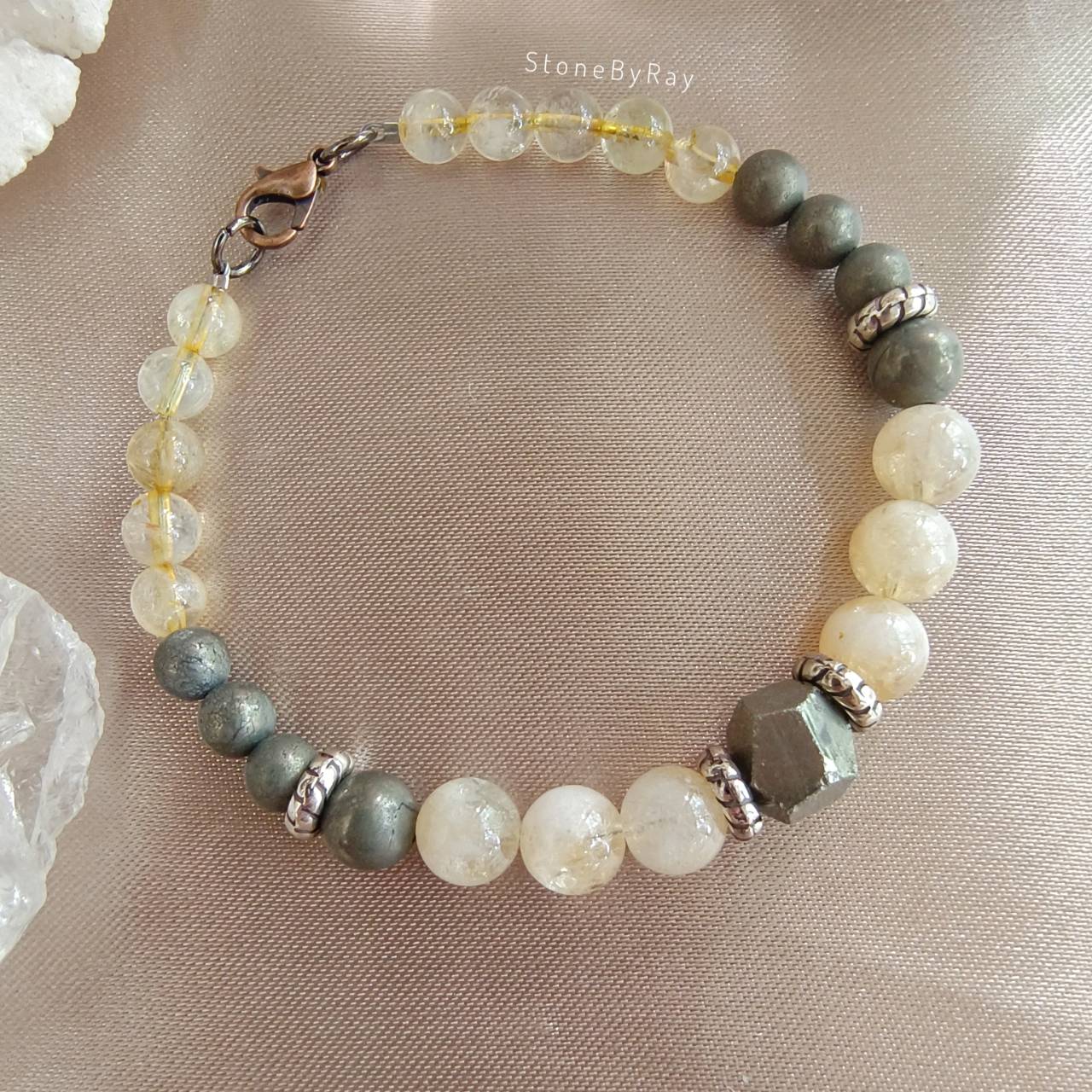 สร้อยข้อมือหินซิทรินร้อยกับไพไรต์ Citrine+Pyrite