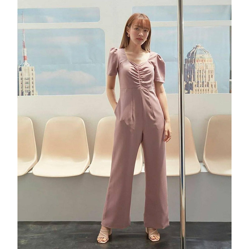 kudapy จั้มสูทขายาวสีชมพู กางเกงขายาว รุ่นนี้เนื้อผ้าหนักมากกกก ใส่ทิ้งตัวสวย
