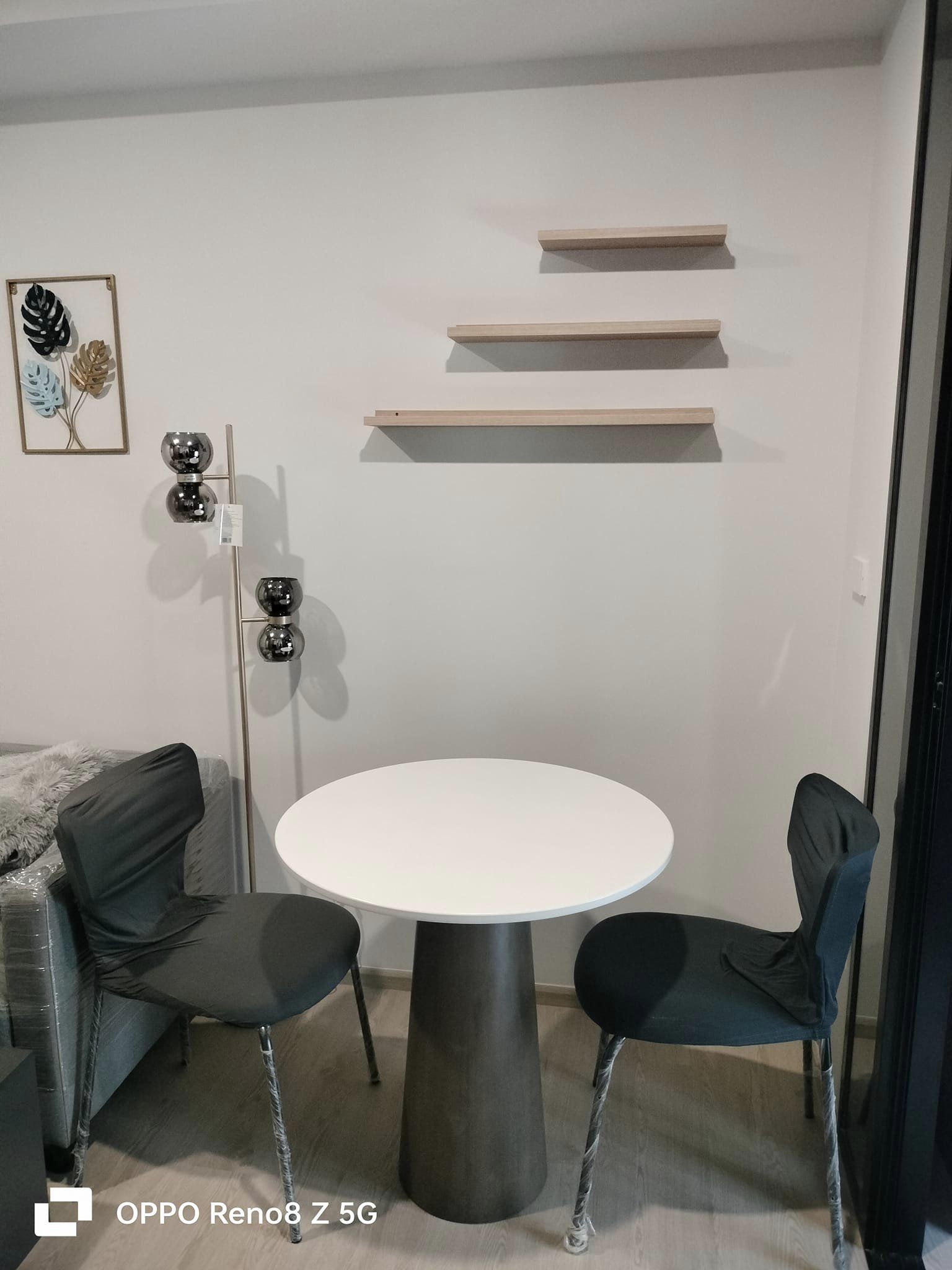 สนใจชมห้องติดต่อได้เลย Line ID: Smile-easy ปล่อยเช่าคอนโด Nue Cross Khu Khot Station (นิว ครอส คูคต สเตชัน) - 1ห้องนอน 1ห้องน้ำ 1ห้องนั่งเล่น - ใกล้ BTS คูคต - ขนาดห้อง 27.75 ตรม.