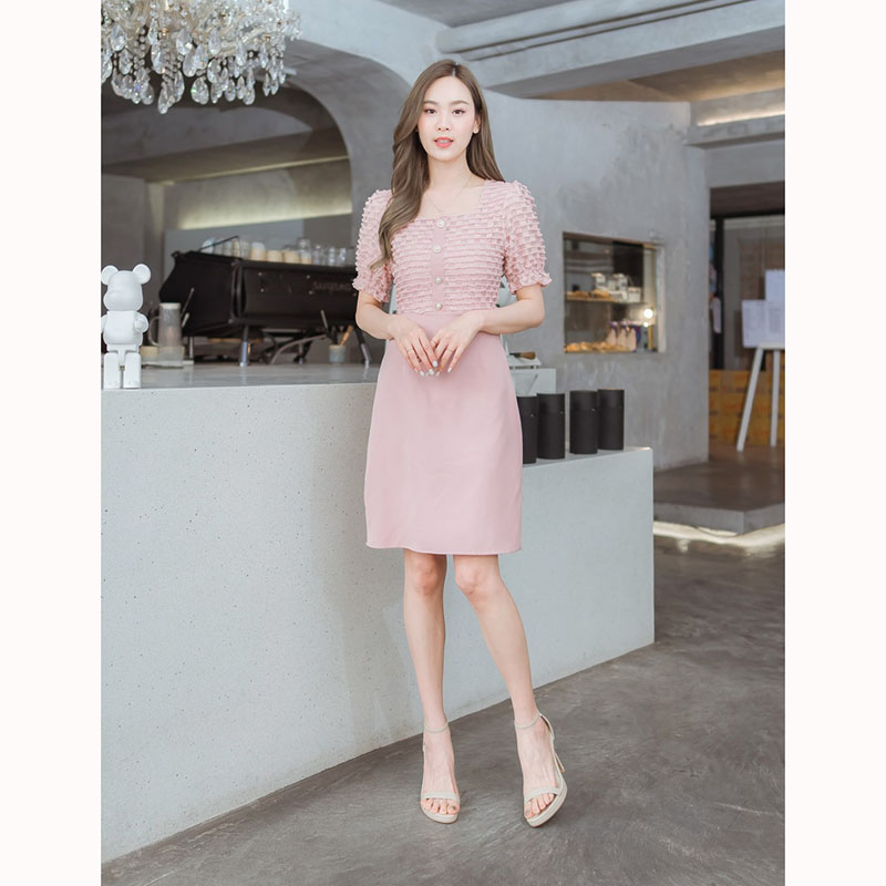 kudapy เดรสสั้นสีชมพู/สีฟ้า/สีดำ ผ้าทอแขนจั๊มแต่งกระดุม