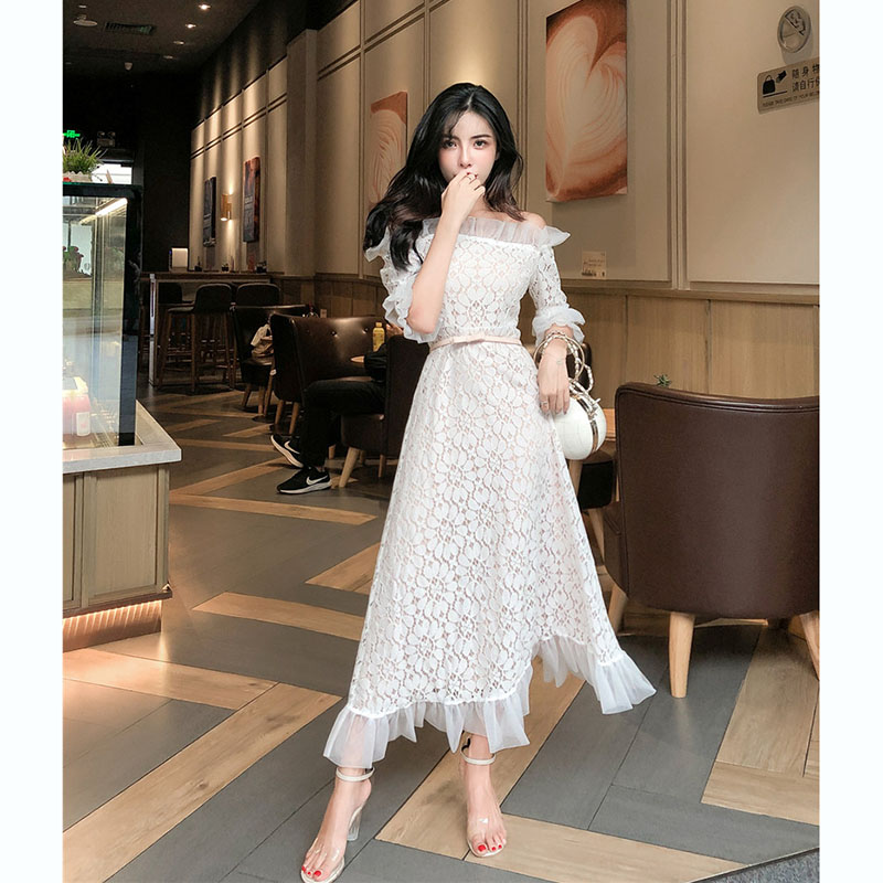 kudapy เดรสยาวสีขาว ลูกไม้ปาดไหล่แต่งมุ้งฟรุ้งฟริ้ง ออกงาน ใส่สบายสวยดูดี