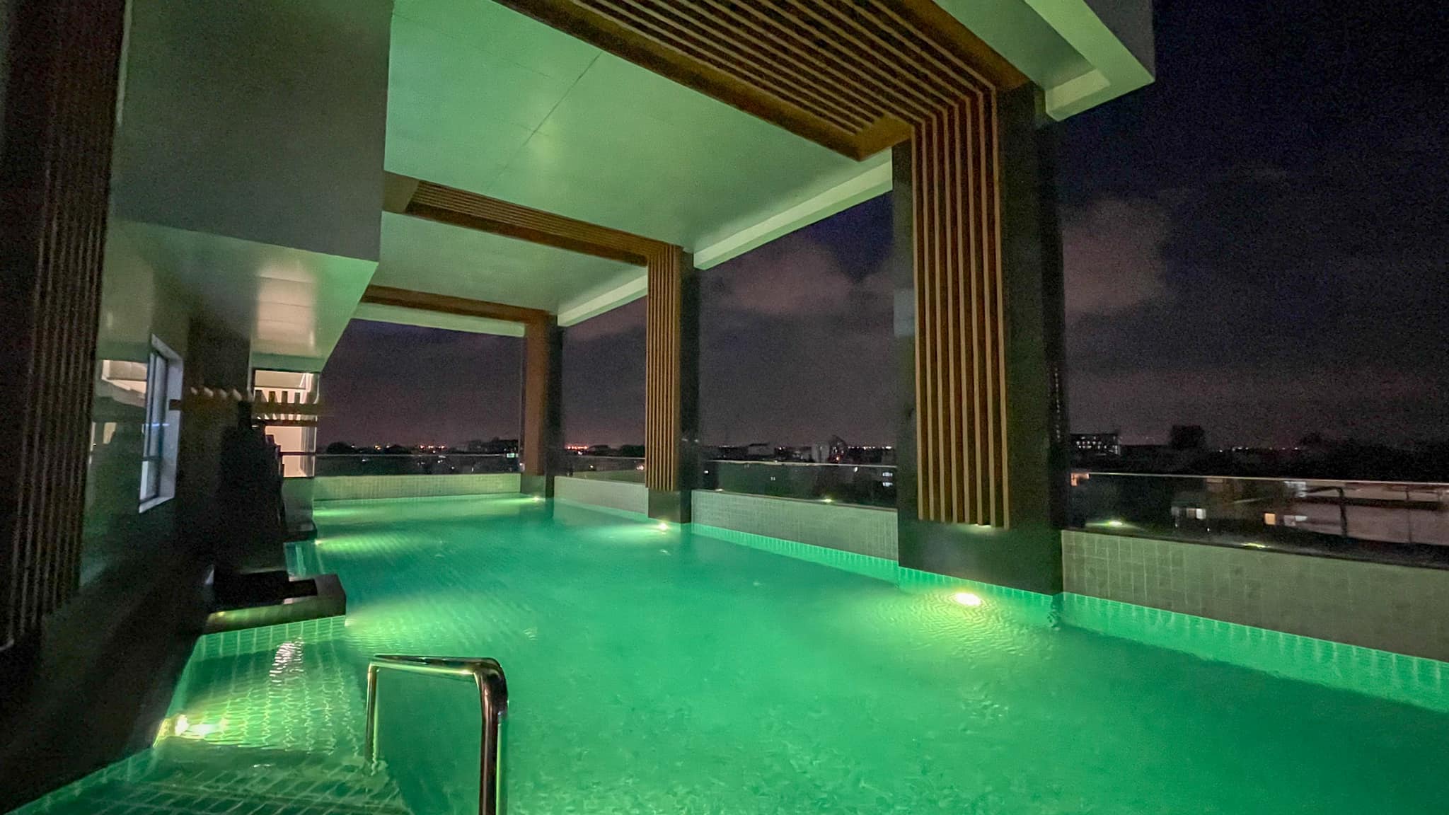 ให้เช่าคอนโด The President Charan - Yaek Fai Chai Station (เดอะ เพรสซิเด้นท์ จรัญ - แยกไฟฉาย สเตชั่น) ตกแต่งเฟอร์ครบ 0 ม. สถานี MRT แยกไฟฉาย ห้องน่าอยู่สวย