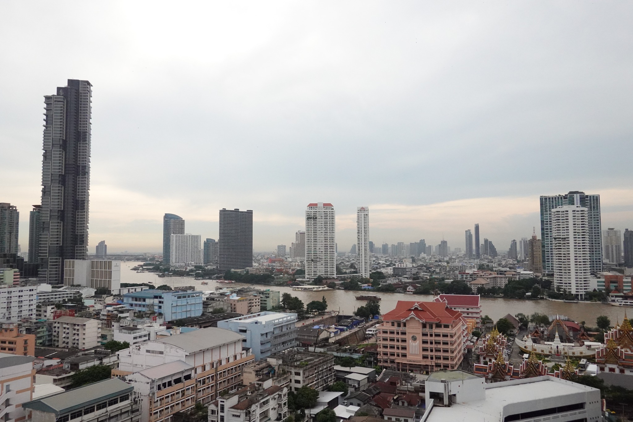 สนใจชมห้องติดต่อได้เลย Line ID: Smile-easy ปล่อยเช่าคอนโด Rhythm Sathorn (ริธึ่ม สาทร) - 1ห้องนอน 1ห้องน้ำ 1ห้องนั่งเล่น - ใกล้ BTS สะพานตากสิน - ขนาดห้อง 38 ตรม. ชั้น 17