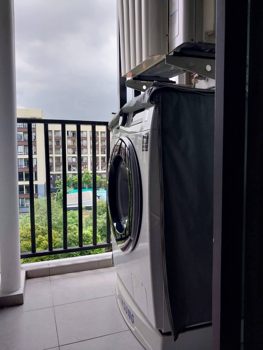 ให้เช่าคอนโด REACH Phahon Yothin 52 (รีช พหลโยธิน 52) โซน รถไฟฟ้า BTS สะพานใหม่ ห้องแบบ 1ห้องนอน / 1ห้องน้ำ / โซนครัวปิด ขนาดห้อง 30 ตรม. ชั้น 6