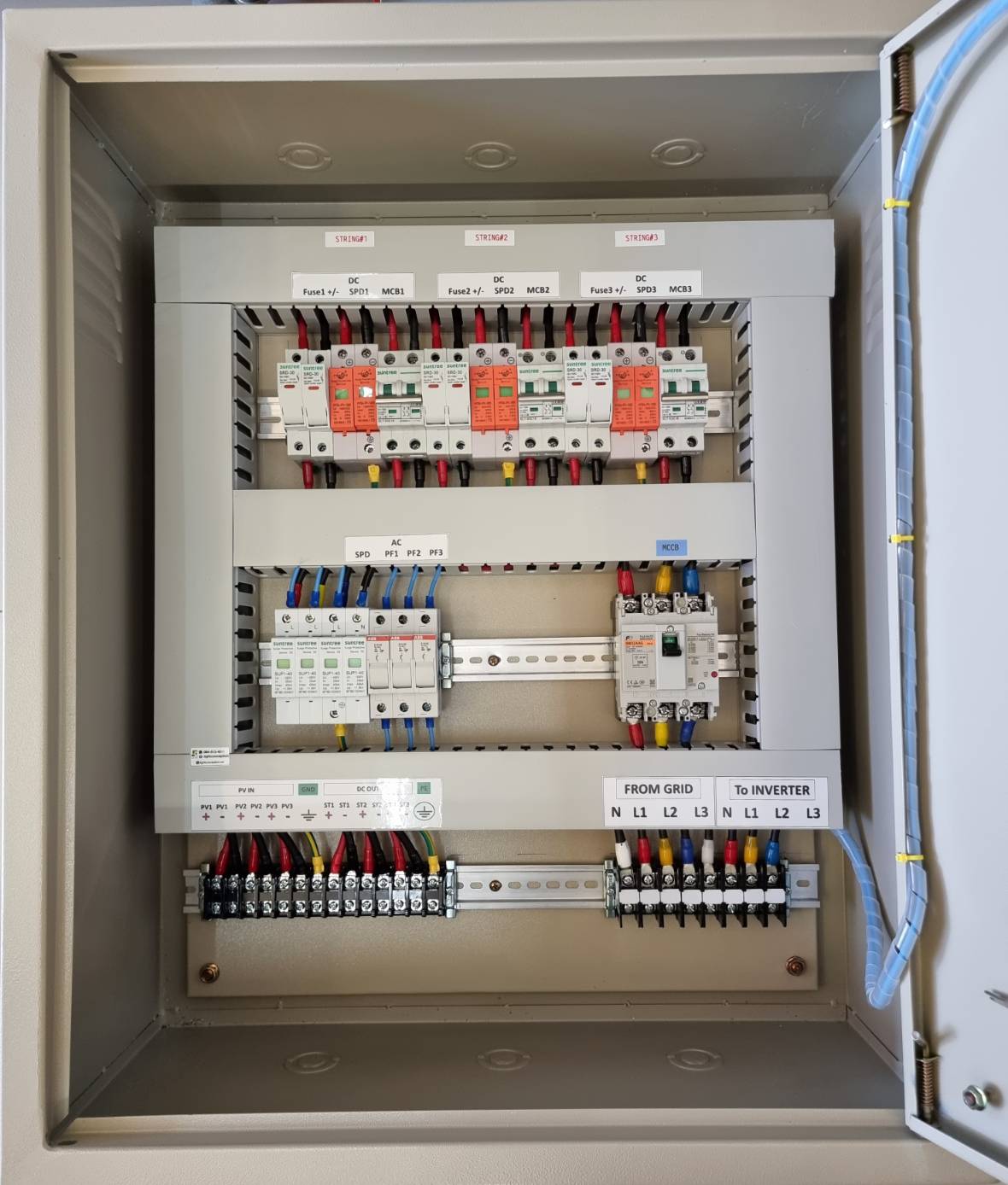 AC-DC combiner box 3string ขนาด 10-20kw 3phase สำหรับระบบโซล่าเซลล์