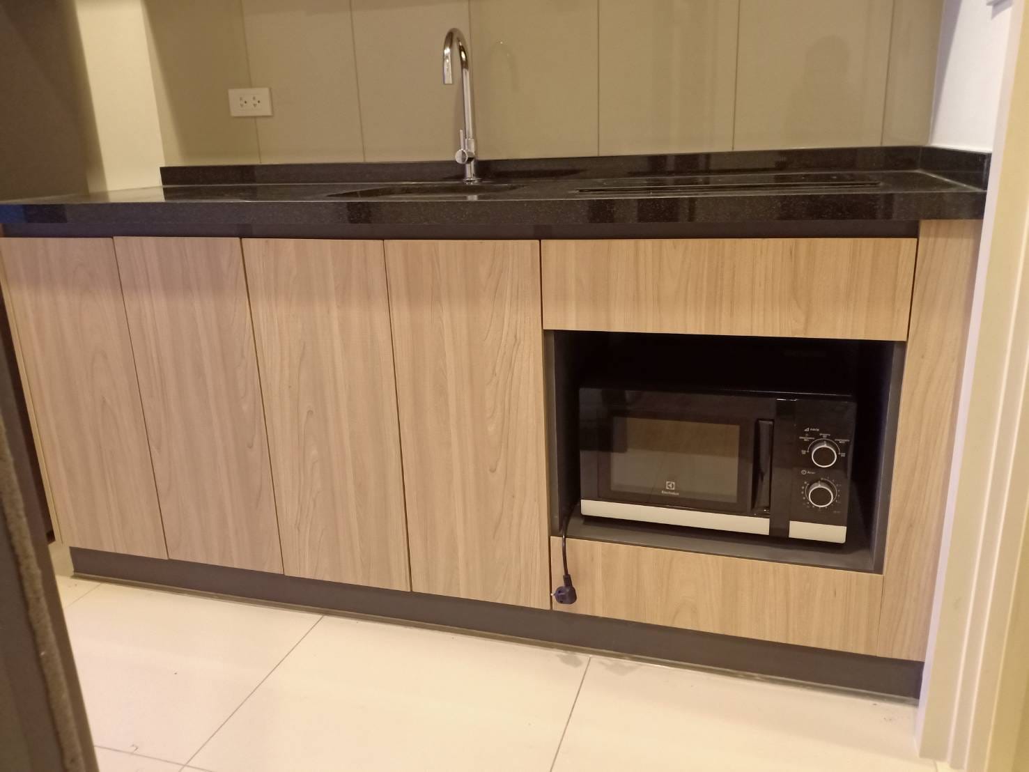 ปล่อยเช่าคอนโด Hasu Haus (ฮาสุ เฮ้าส์) - 1ห้องนอน 1ห้องน้ำ 1ห้องนั่งเล่น - ใกล้ BTS อ่อนนุช - ขนาดห้อง 37 ตรม. ชั้น 6 ตึก B