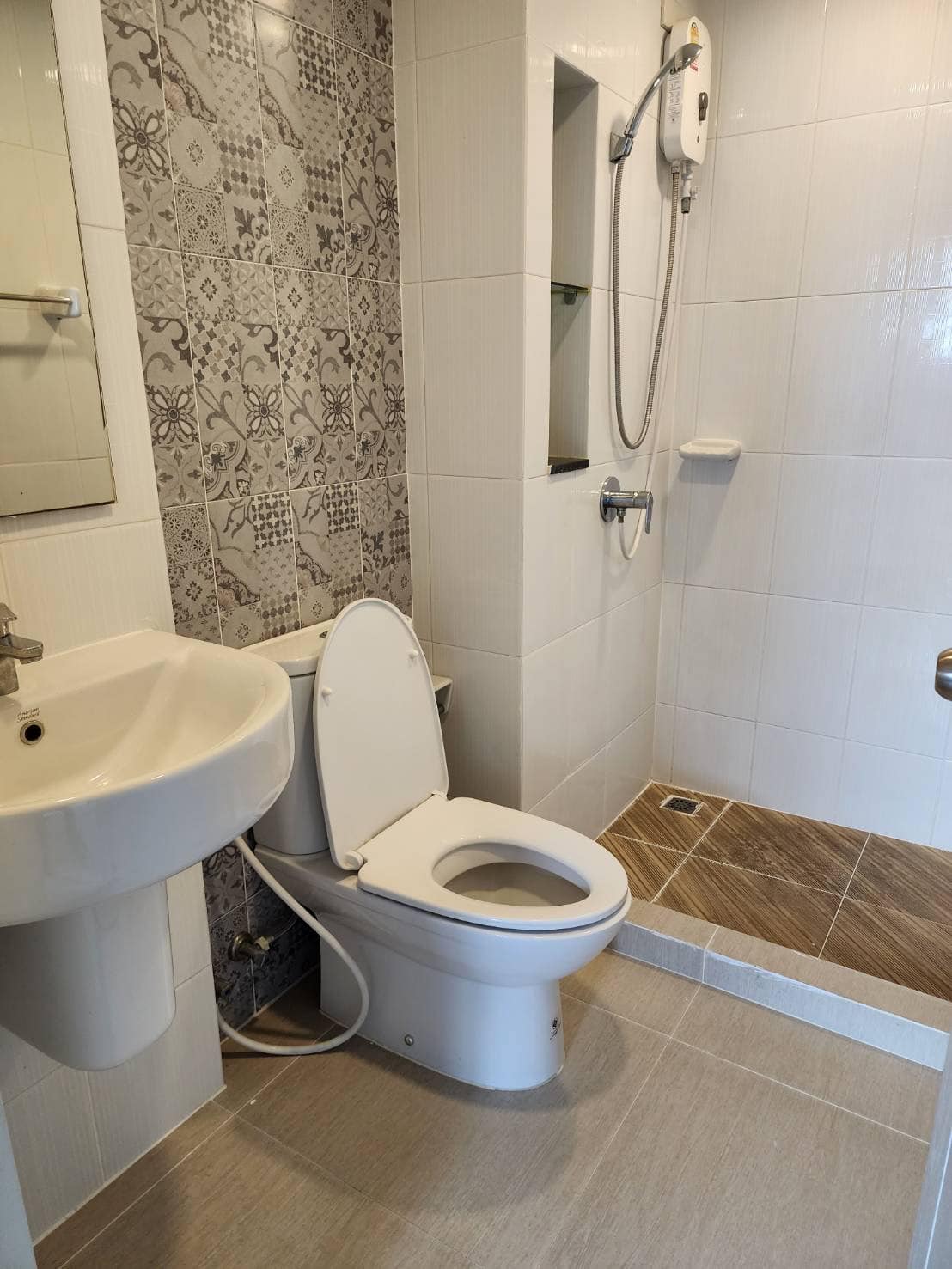 ปล่อยเช่าคอนโด The Cube Plus Minburi (เดอะคิวบ์ พลัส มีนบุรี) - 1ห้องนอน 1ห้องน้ำ 1ห้องนั่งเล่น - ใกล้ MRT ตลาดมีนบุรี - ขนาดห้อง 29 ตรม. ชั้น 8 ตึก A