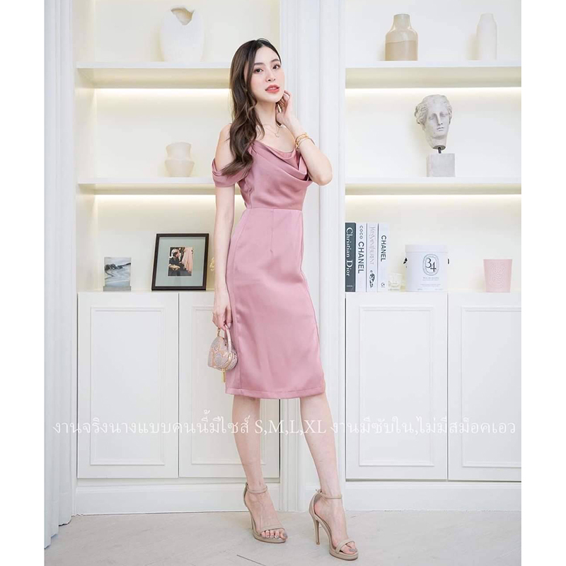 kudapy เดรสสั้นสีชมพู/สีเขียวมิ้น/สีน้ำตาลอิฐ ชุดราตรีสั้นคอถ่วงปิดต้นแขนผ้าเครปซาติน