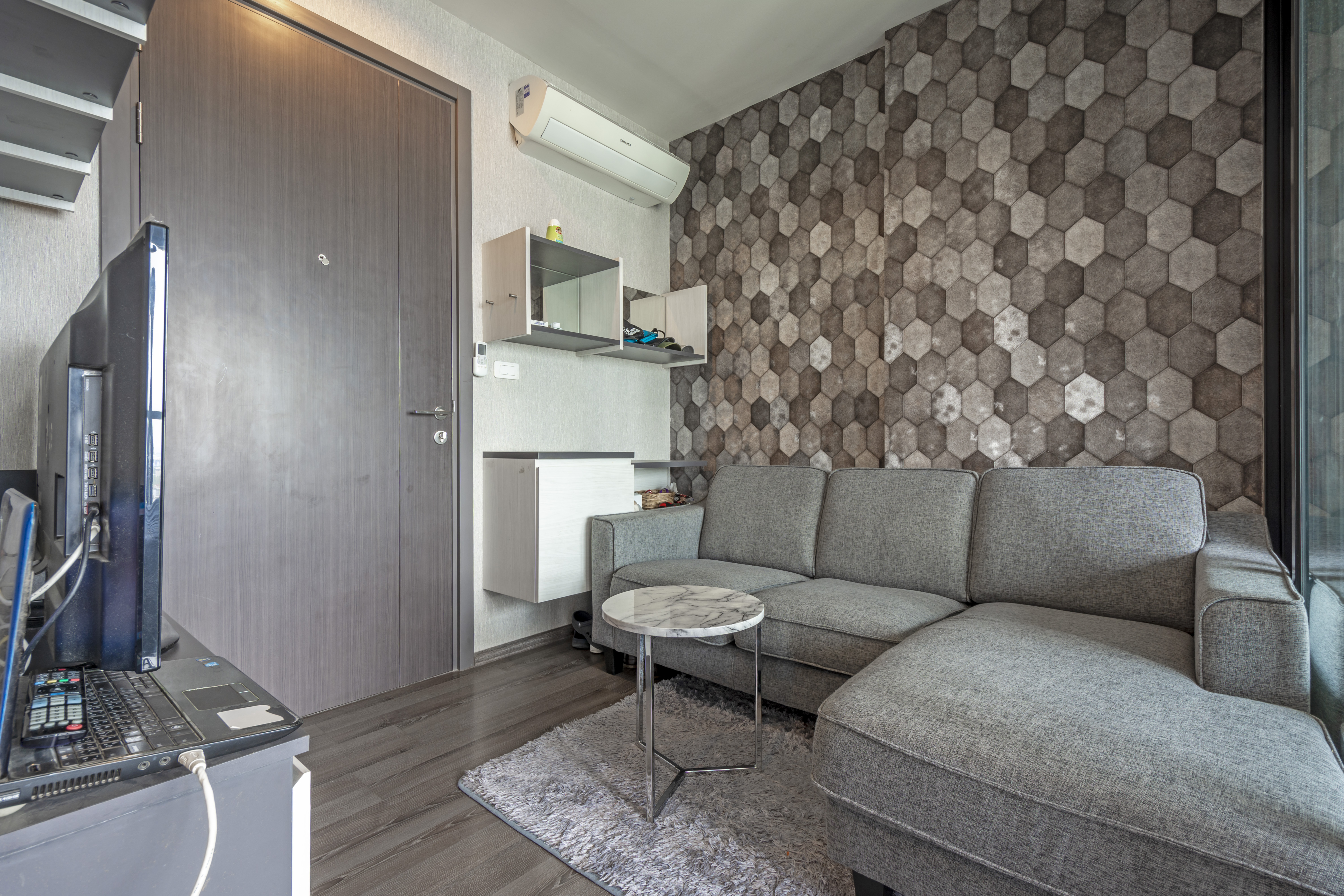 ขายพร้อมผู้เช่า The Base Park West Sukhumvit 77 (เดอะ เบส พาร์ค เวสต์ สุขุมวิท 77)