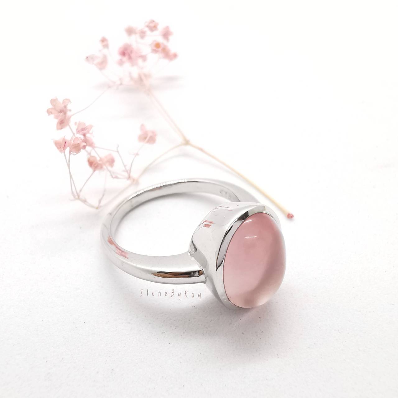 แหวนเงินหินโรสควอตซ์ Rose Quartz
