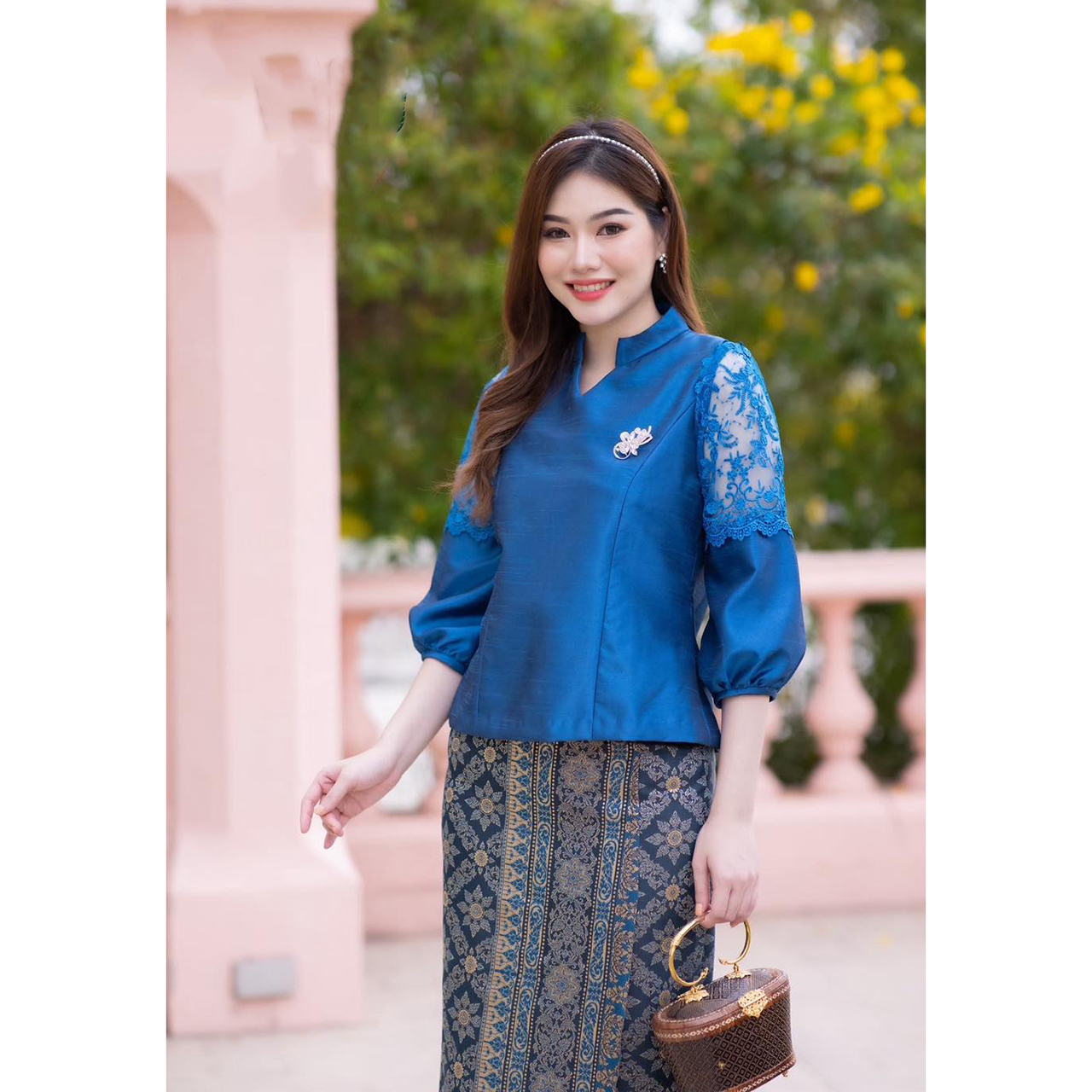 kudapy เสื้อลูกไม้ ออกงาน ชุดไปวัด ทำบุญ ผ้าลูกไม้ เสื้อลูกไม้ เนื้อไหมญี่ปุ่น เกรดพรีเมี่ยม (เฉพาะเสื้อ)