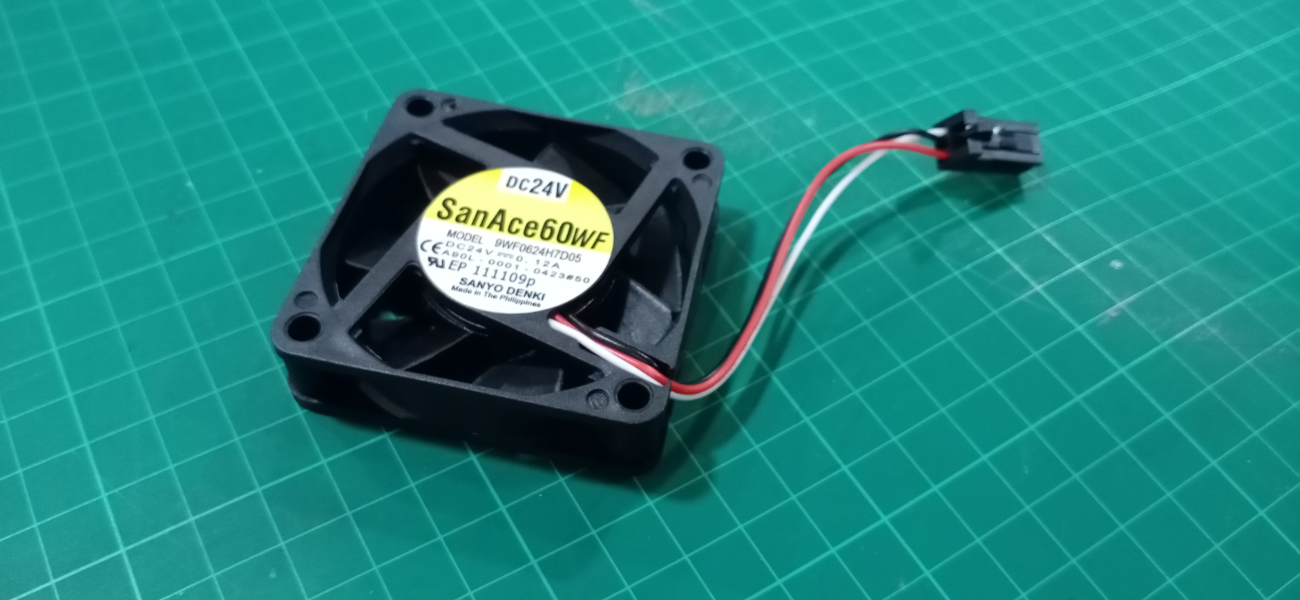 FANUC A90L-0001-0423#50 SANYO 9WF0624H7D05 FNA MOTOR