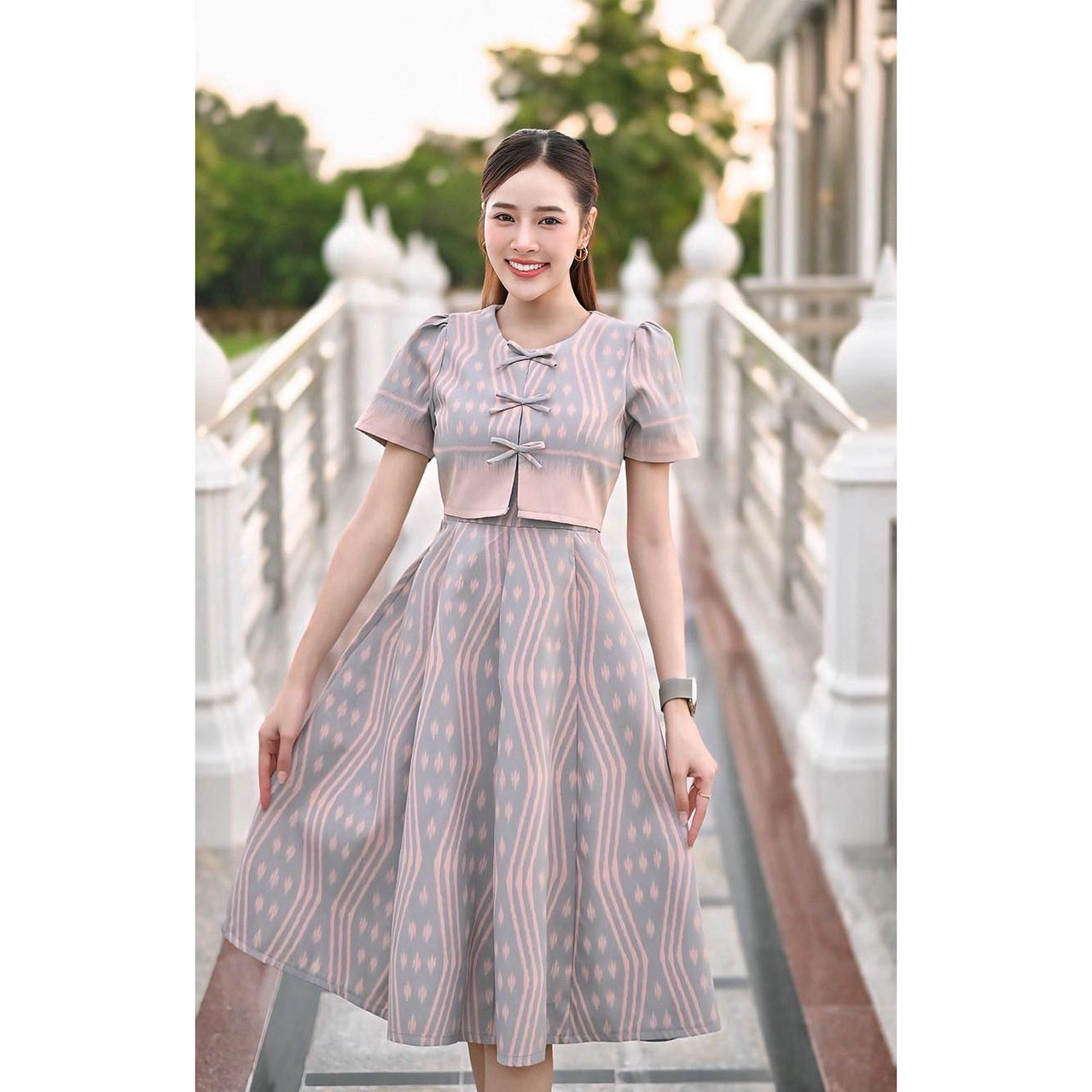 kudapy เดรสสั้นสีชมพูโอรส/สีฟ้าคราม เดรสผ้าไทย แขนสั้น ดีทิวโด่นเด่น ใส่ออกงานสวยดูดี