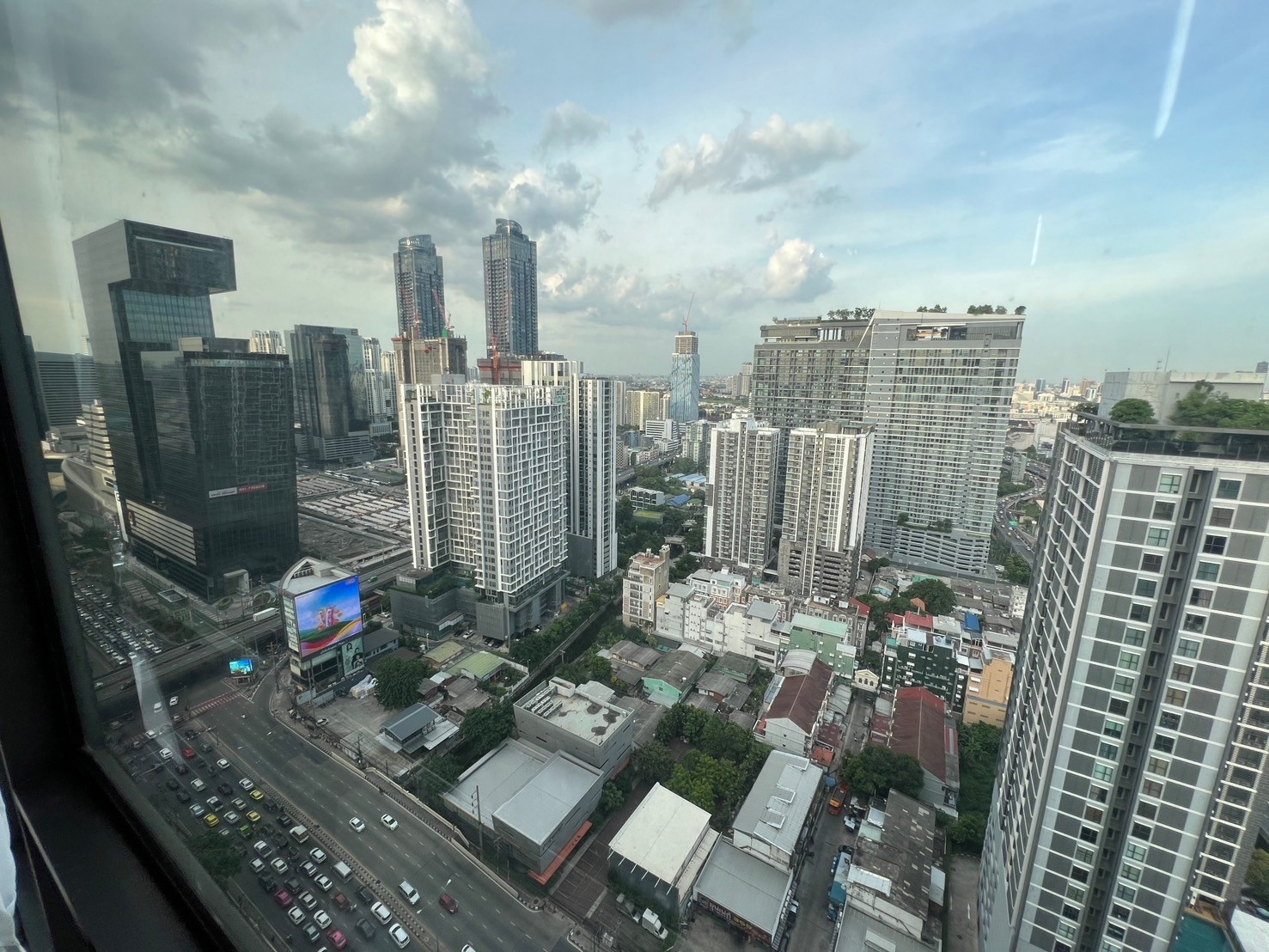 ปล่อยเช่าคอนโด Rhythm Asoke (ริทึ่ม อโศก) - Studio 1ห้องน้ำ - ใกล้ MRTพระราม9และเพชรบุรี/เซ็นทรัล/มศว. - ขนาดห้อง 22 ตรม. ชั้น 34