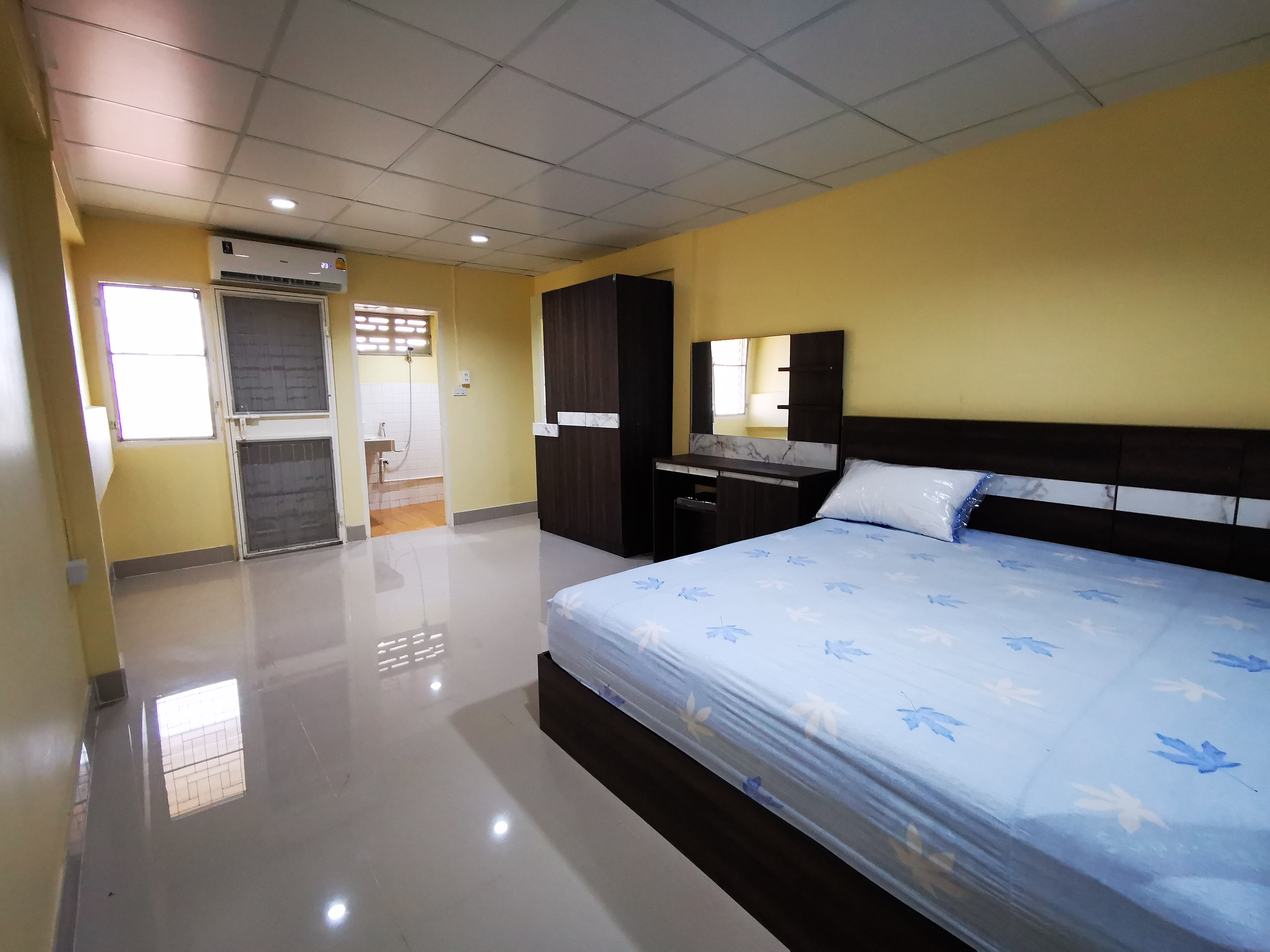 Nirun Condo 5Floor Corner 25 sqm.Bts Bangchak Sukhumvit 93 0909897810