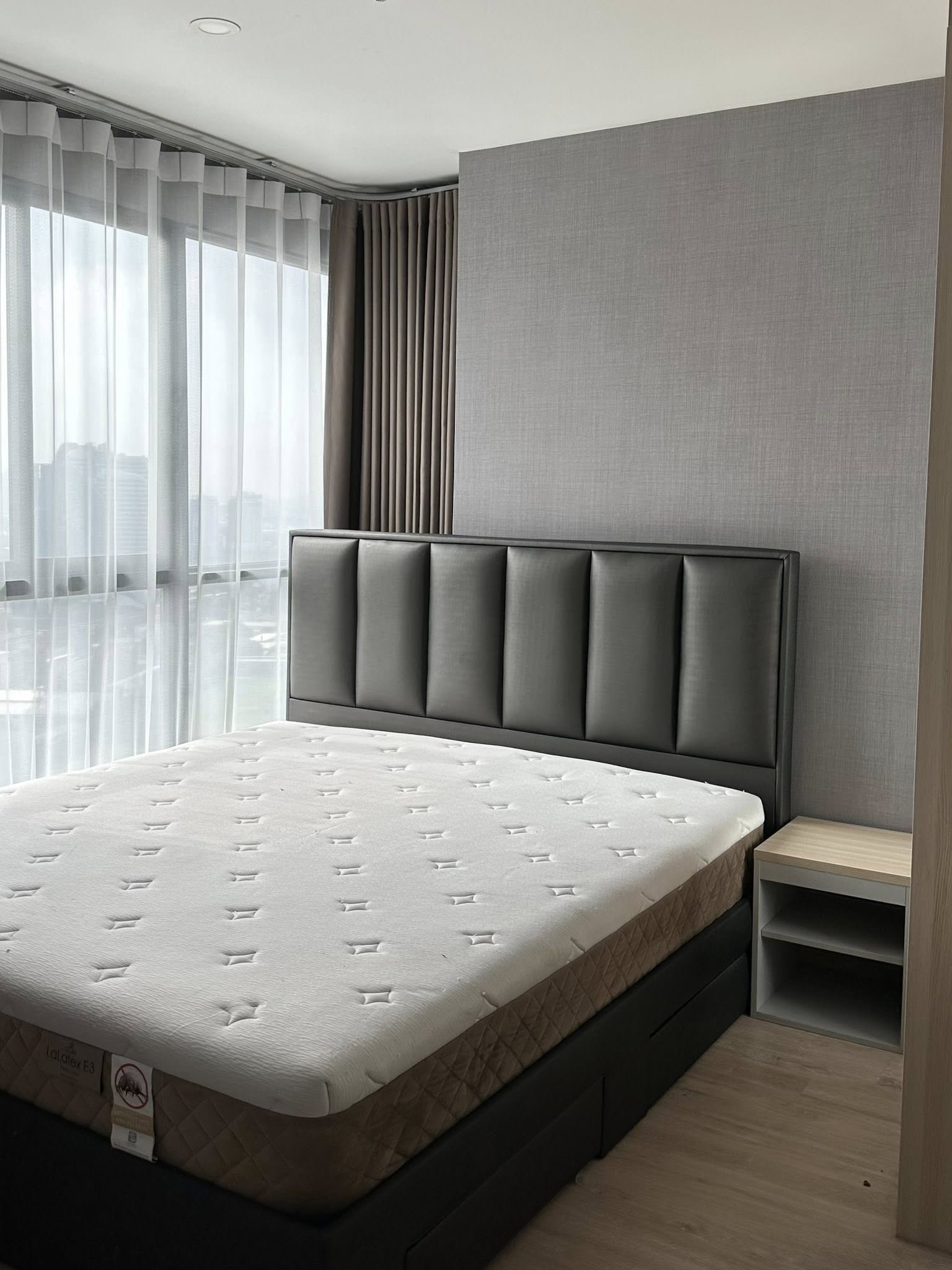 ให้เช่าคอนโด IDEO O2 (ไอดีโอ โอทู) โซน รถไฟฟ้า BTS บางนา 2ห้องนอน / 1ห้องน้ำ ขนาดห้อง 47 ตรม. ชั้น 29