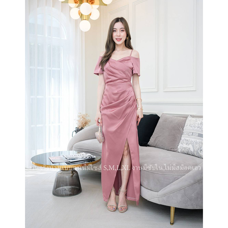 kudapy เดรสยาวสีชมพู/สีโอวัลตีน ปาดไหล่มีแขน จับจีบผ่าข้าง ผ้าเครปซาตินเนื้อดีมีซับใน เดรสออกงาน