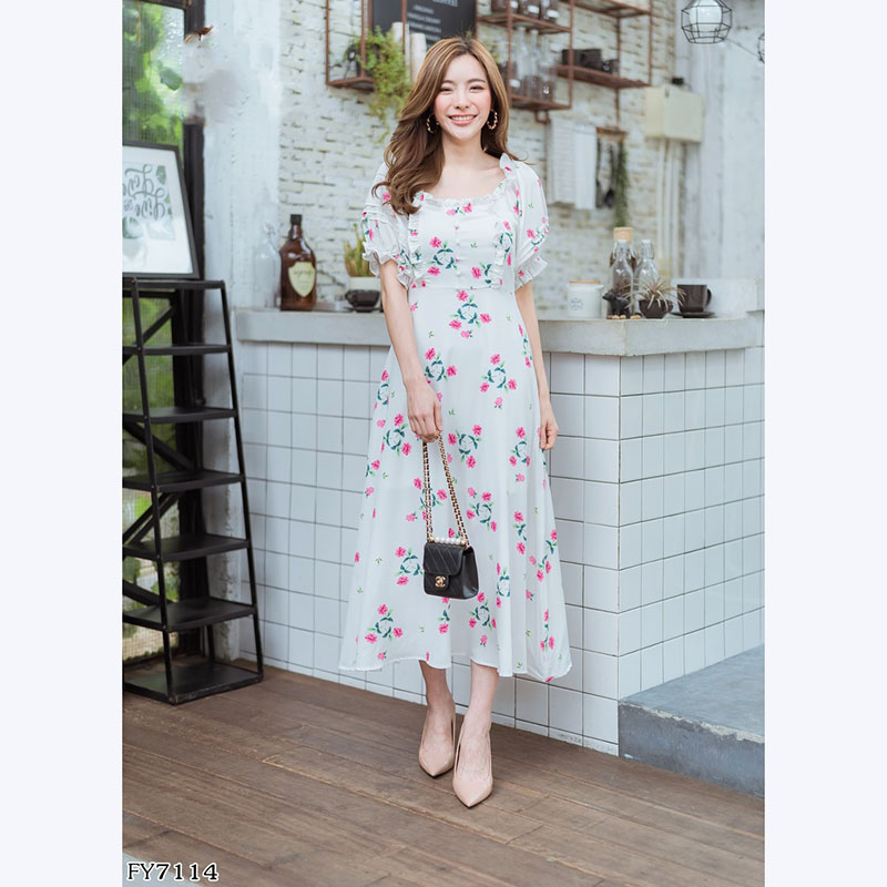 kudapy เดรสยาวสีชมพู,สีขาว กระโปรงลายดอกไม้ชมพูสวยใสน่ารักดูดี