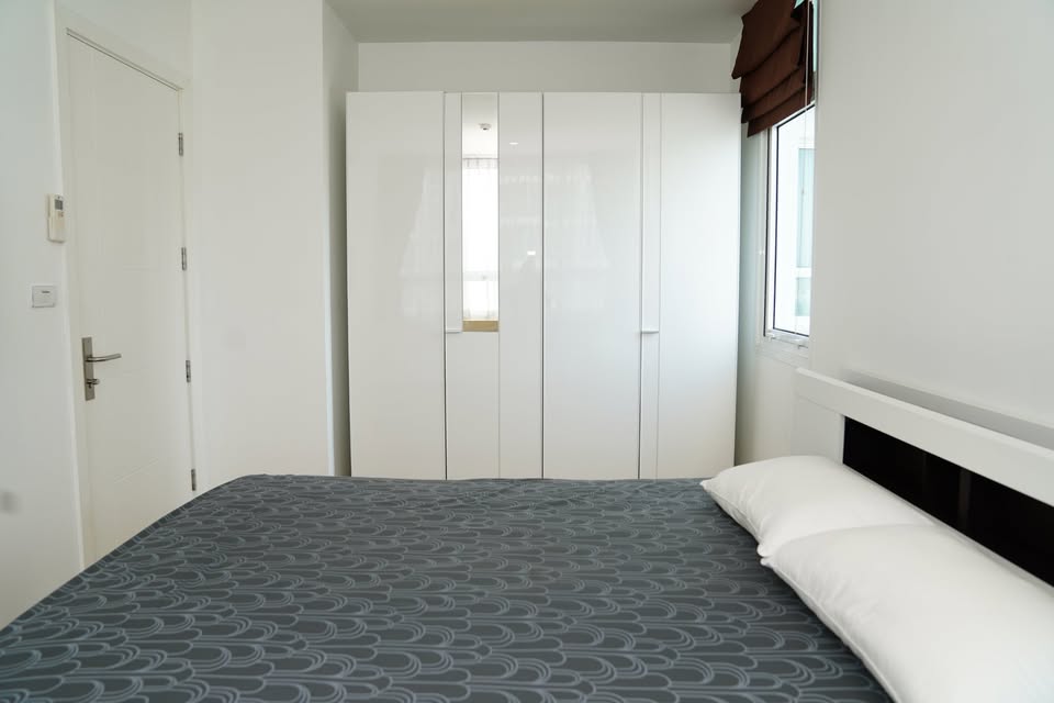 ปล่อยเช่า TC Green Rama 9 (ทีซี กรีน พระราม 9) - โซนพื้นที่ MRT พระราม 9 1ห้องนอน 1ห้องน้ำ - ขนาดห้อง 40 ตรม. ชั้น 22 ตึก D - ให้เช่า 18,000 ต่อเดือน