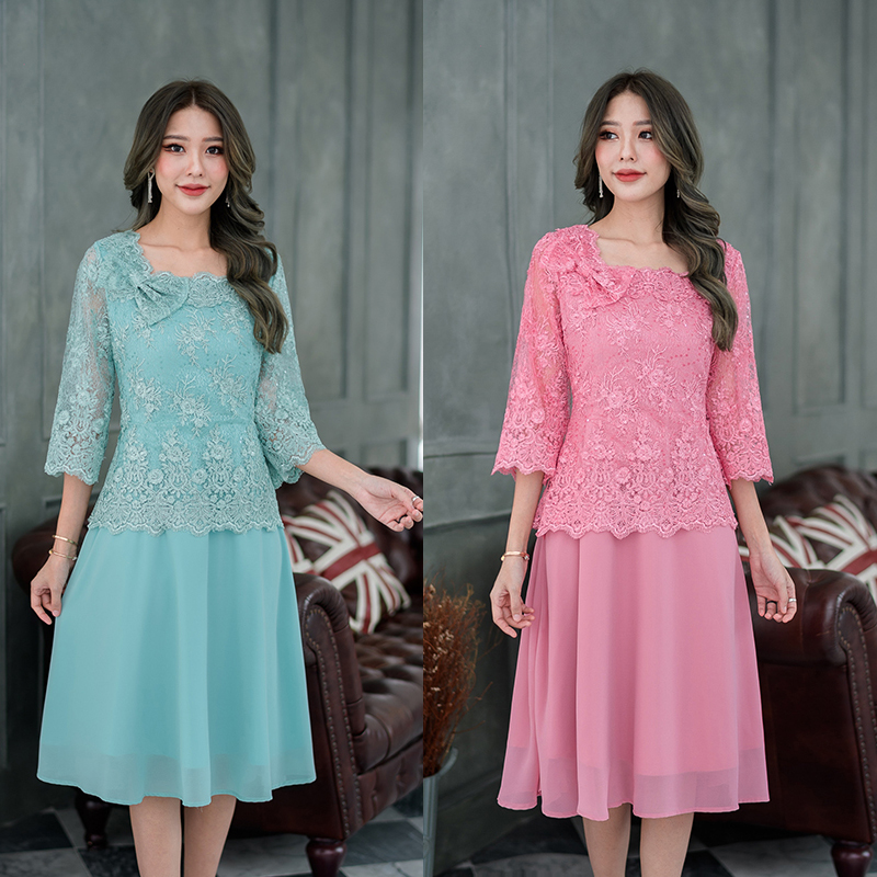 kudapy เดรสสั้นสีเขียวมิ้น/สีชมพู ลูกไม้ปัก ชุดนี้งานสวยหรูหราและหวาน เสื้อทรงแขนกระบอกห้าส่วน คอเหลี่ยมกว้างกำลังสวย กระโปรงเป็นผ้าชีฟอง ใส่ง่ายพริ้วสวยและสบาย