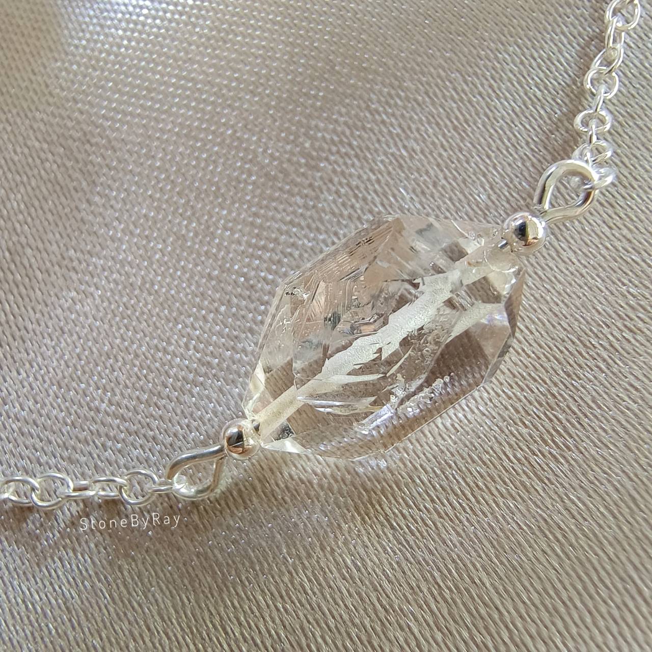 สร้อยคอเงินหินเฮอร์คิเมอร์ไดม่อน Herkimer Diamond (Keyhole)